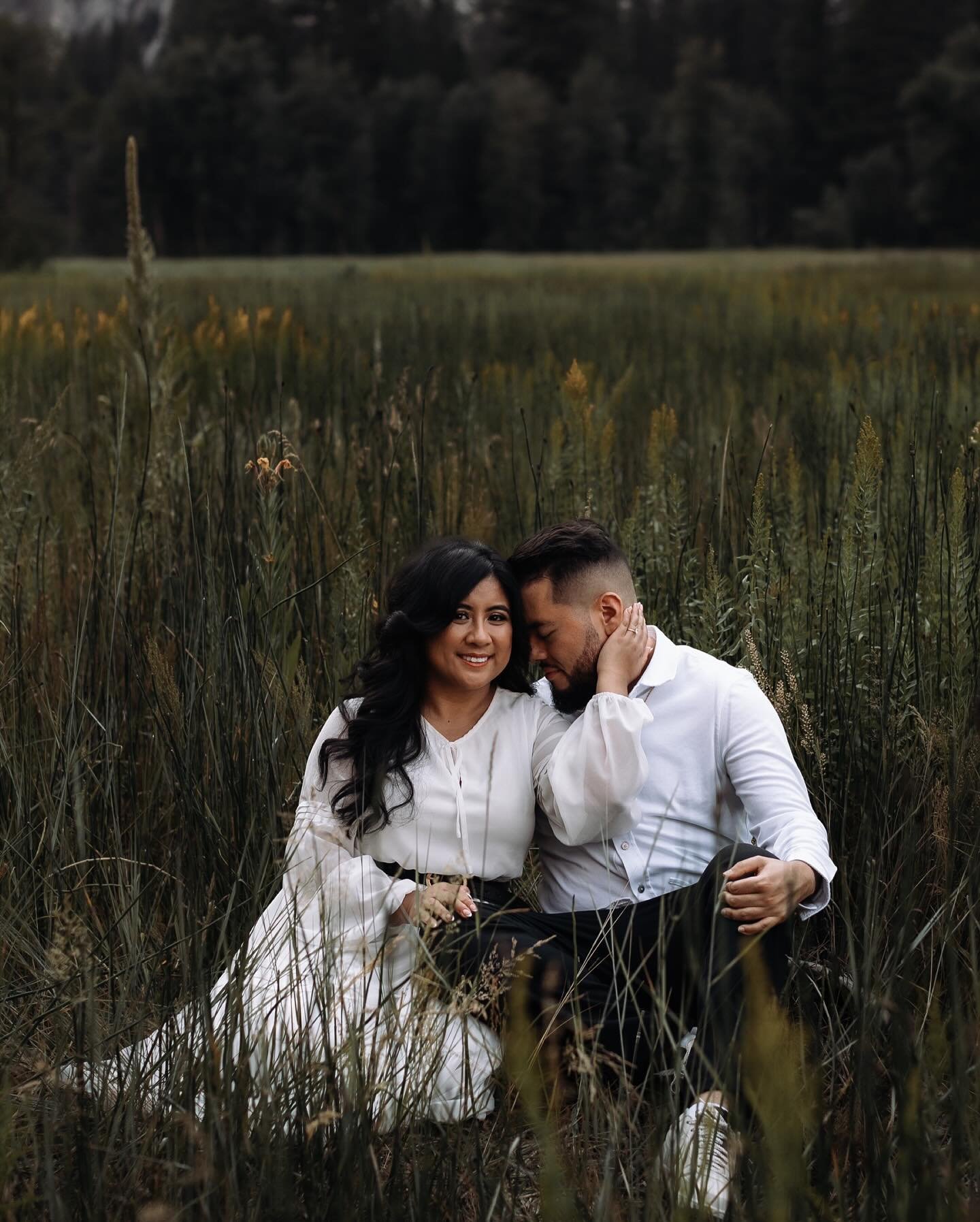 Take me back to this engagement session with Girlie + Marco at Yosemite Valley. 🌲✨

This session was a perfect blend of love and natural beauty&mdash;just look at these photos! The chapel backdrop and stunning Yosemite cliffs gave everything a roman