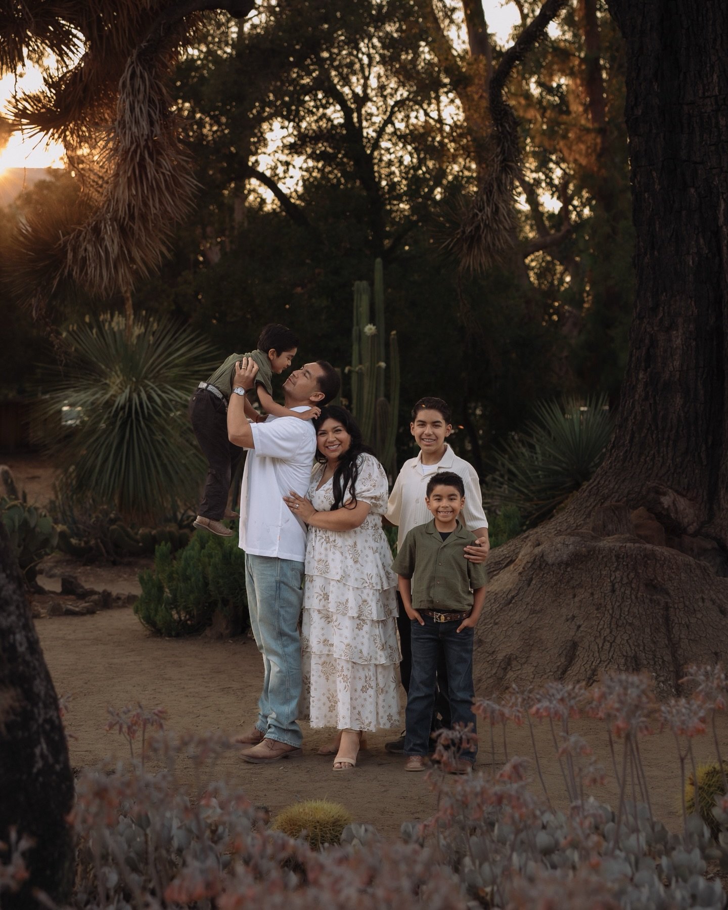 Some sessions just mean a little more 🖤

Watching Griselda + Herman with their boys&hellip; Michael, Jason, and little Ezekiel&hellip; it&rsquo;s one of those things that never gets old. The laughs, the energy, the way each season of life just adds 