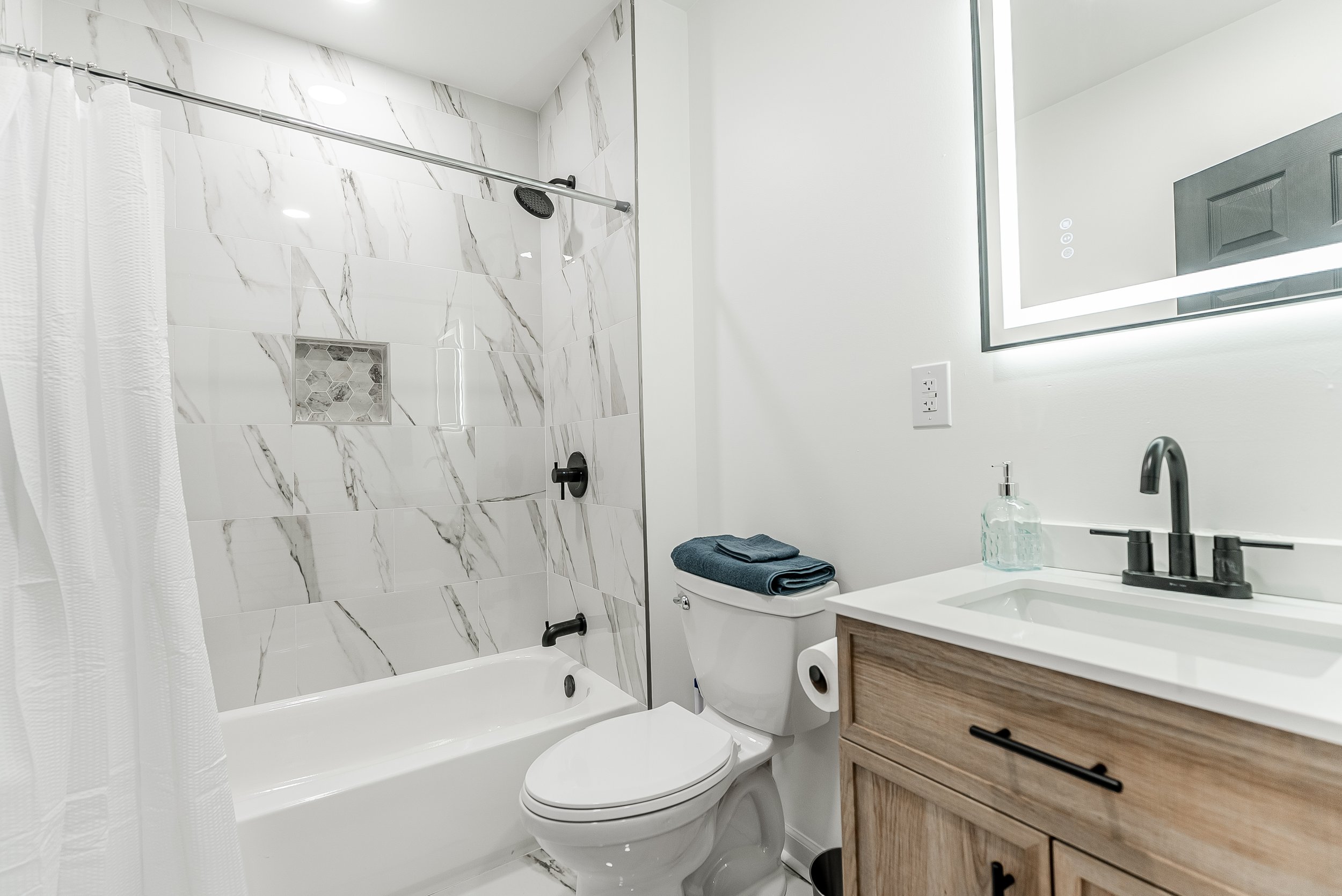 5030 Locust St-9.jpg