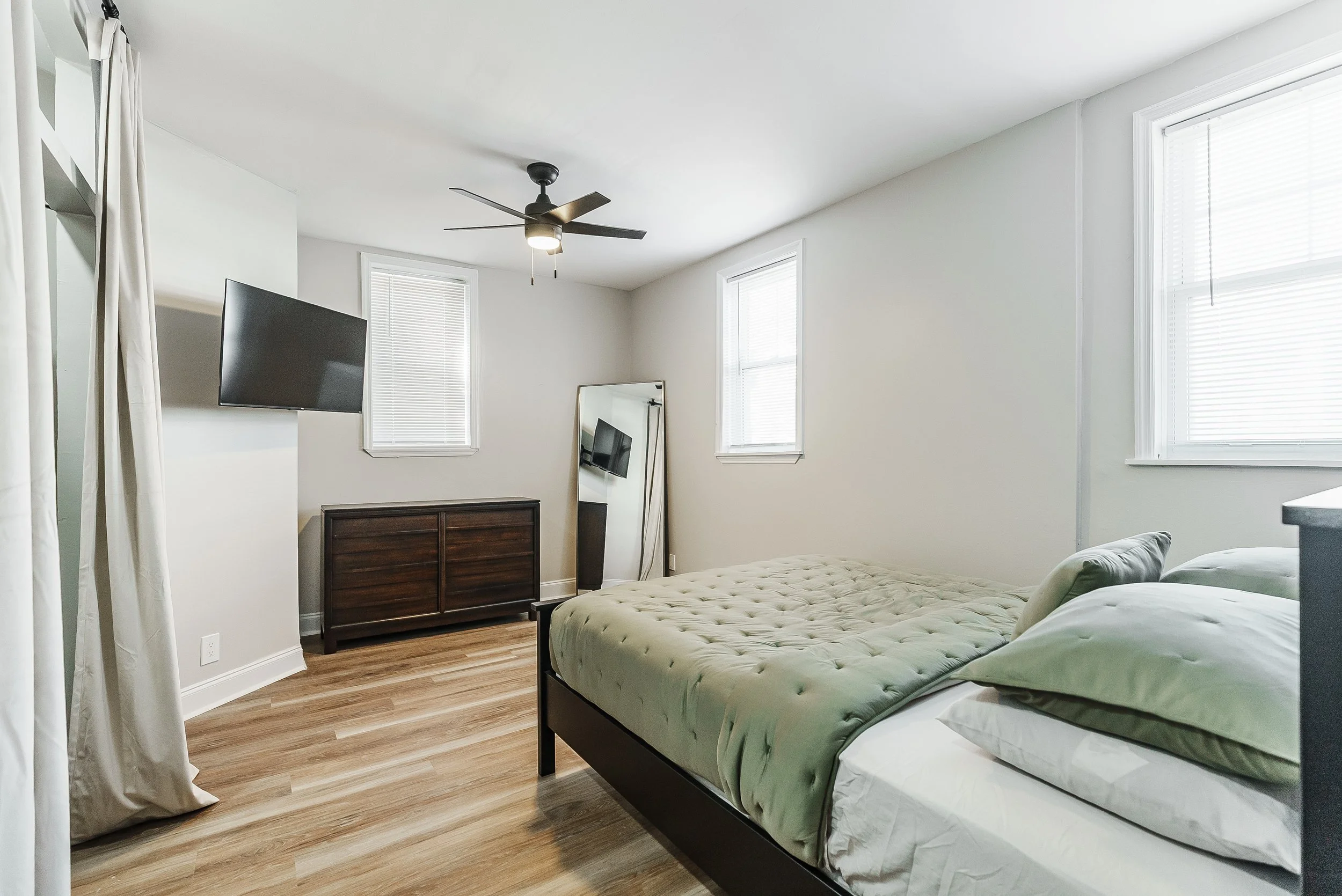 5860 Hazel Ave-1.jpg