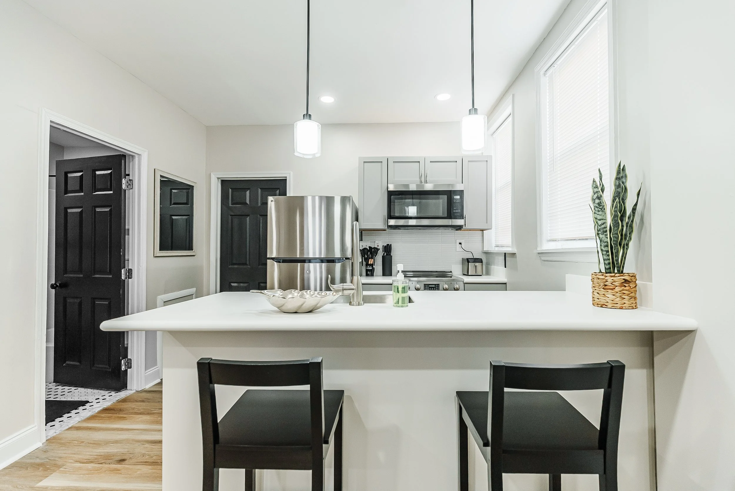 5860 Hazel Ave-11.jpg