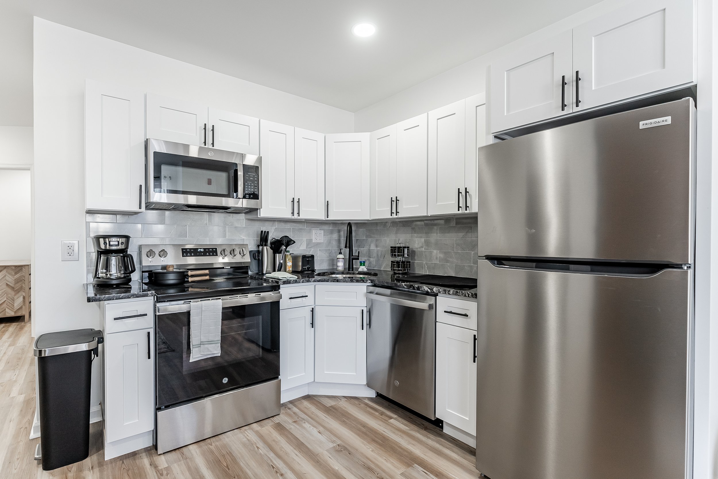 5030 Locust St-7.jpg