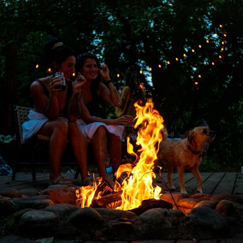 WEEKEND PLANS: fire, friends, dogs, dips and an unforgettable Saturday night at Drip! 🙌🏽🔥

The weather is looking pretty perfect this weekend and we have a primo spot open for a sunset private session on Saturday at 7pm 🤩

Did you know you can sp