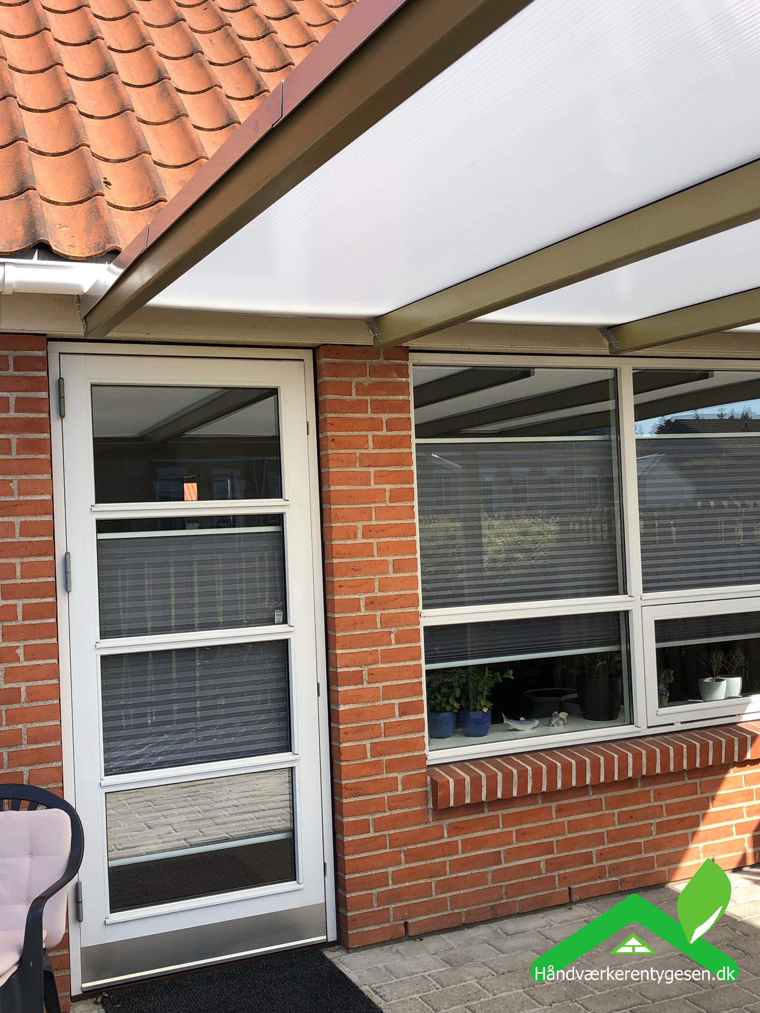 Fremstilling og montering af terrasseoverdækning Odense SV3.png