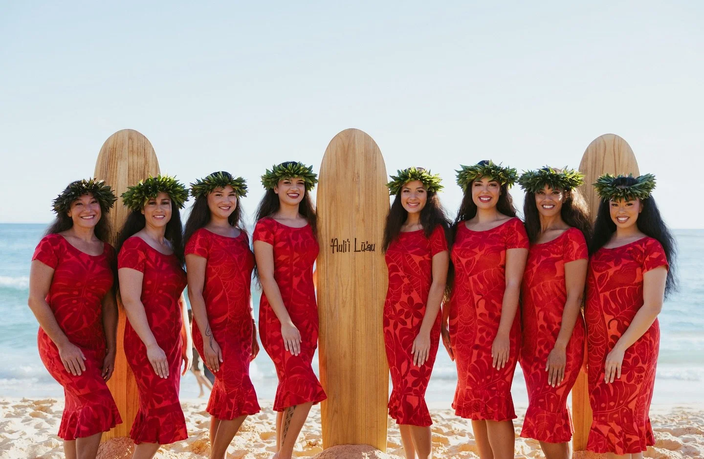 On behalf of &lsquo;Auli&rsquo;i Lū&rsquo;au we wish you a blessed makahiki! May this season bring you peace and love! 

From our &lsquo;Ohana to yours, Mele Kalikimaka❤️

📷: @ashfabhawaii

#AuliiLuau #Kauai #Hawaii #Poipu #Luau #KauaiExperience #Oc