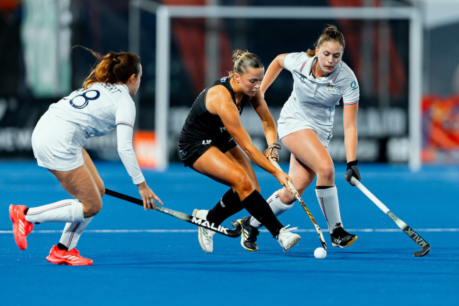 USA to play the Vantage Black Sticks in the semi-final 