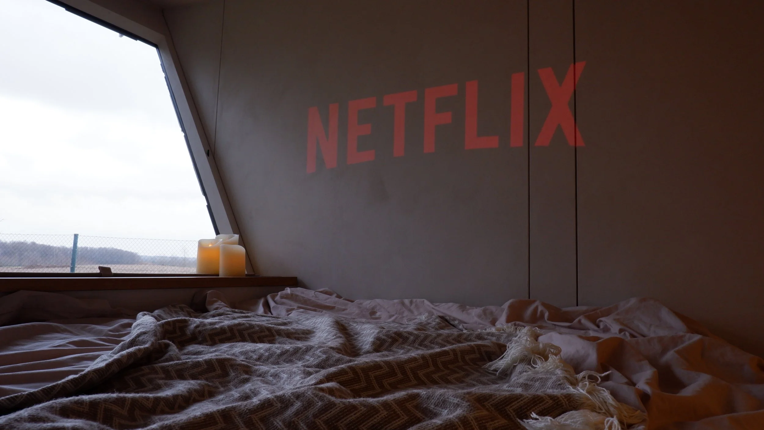 husly-projekt-tinyhouse-nook-netflix.JPG