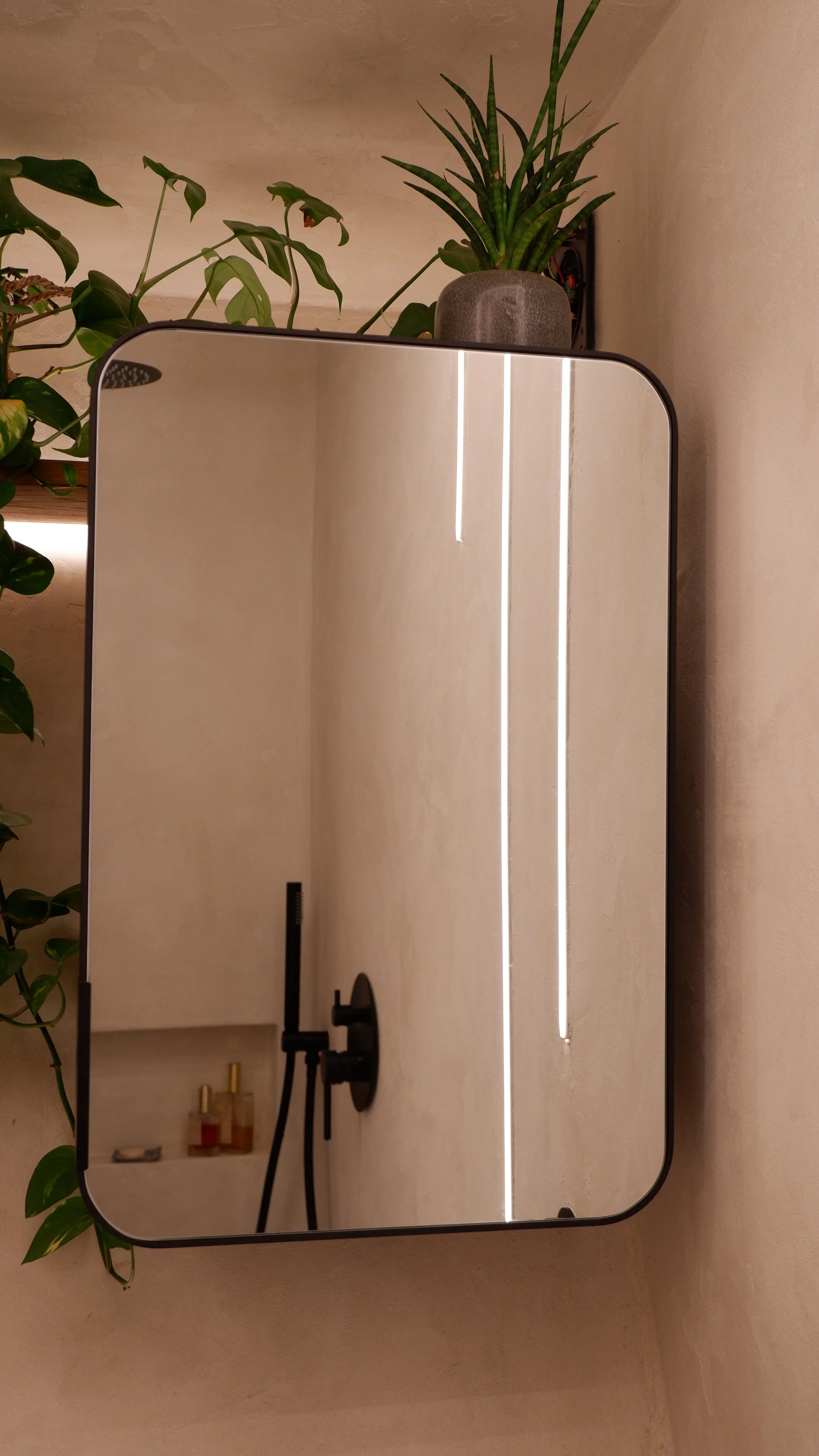 husly-projekt-tinyhouse-nook-bad-spiegel.JPG