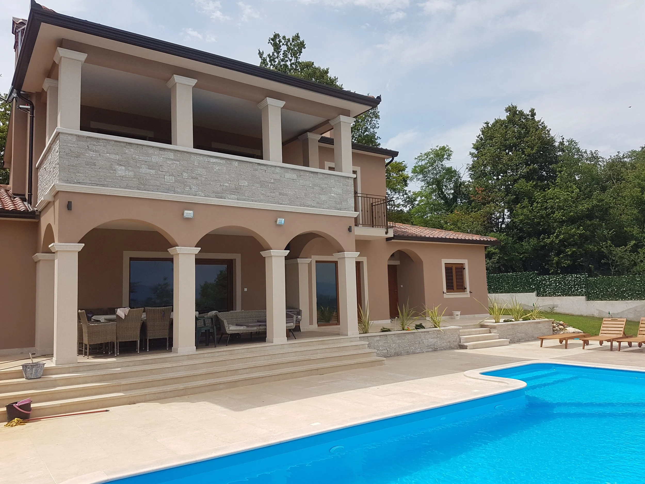 Naturstein Design Objekt – Rockform Kroatien