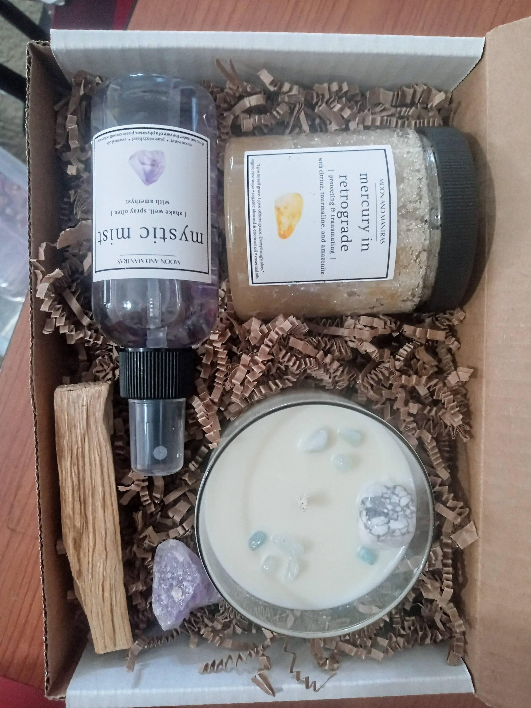 https://i.etsystatic.com/29380576/r/il/34ca9e/3393577678/il_fullxfull.3393577678_eq24.jpg