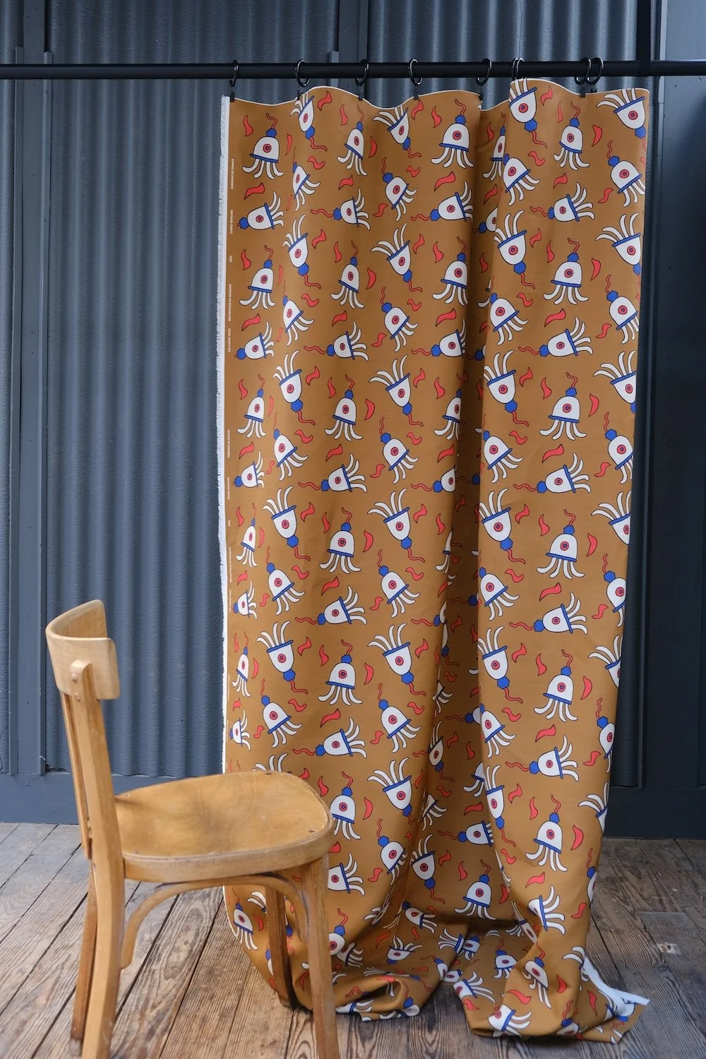 #2005_LES FLEURS TROIS_NATHALIE DU PASQUIER_COLLECTION 02_GARRO EDITIONS_4.JPG