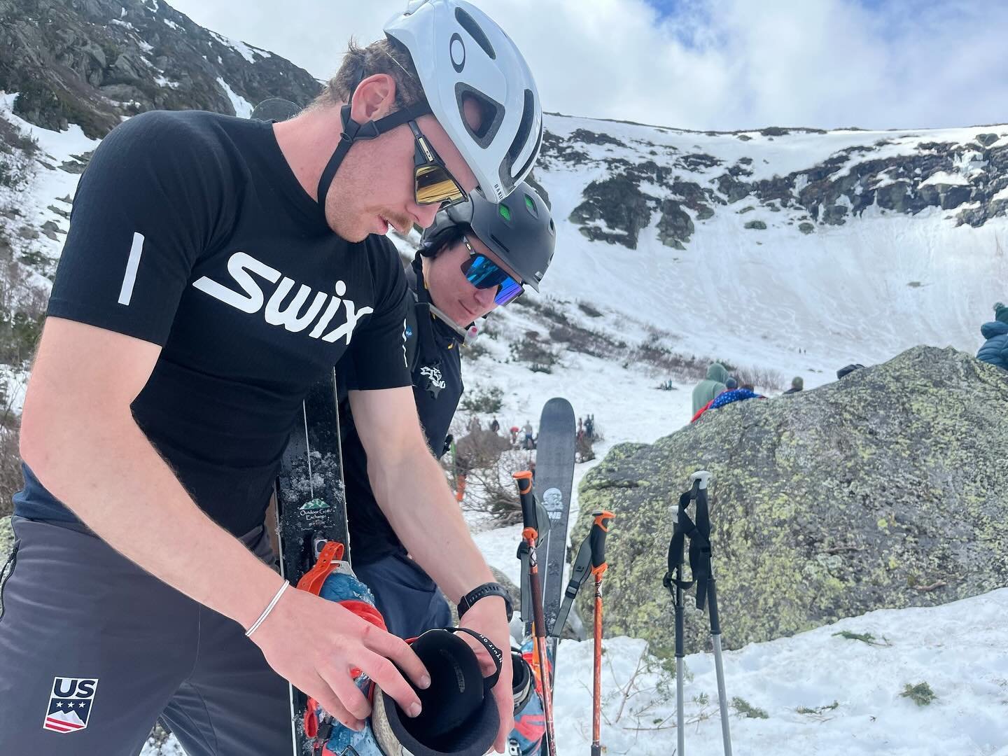 Some spring training modes require more focus than others&hellip; I can officially say that skiing the steeps off Mount Washington requires you to be locked in. For that reason I&rsquo;m only choosing @oakleyskiing to keep my eyes on the prize 😎

@o
