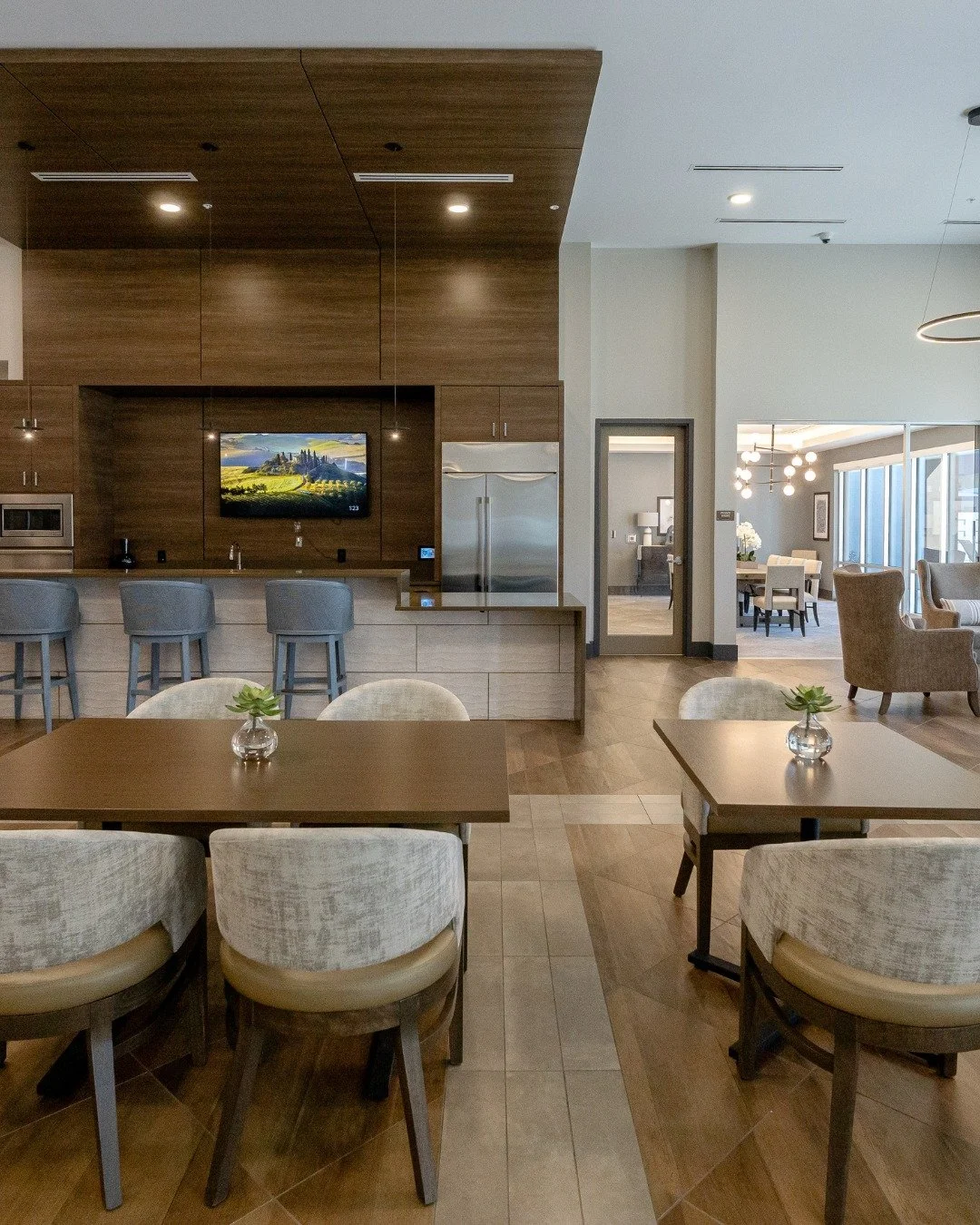 When a community invests in its interiors, it invests in its people. Renovated spaces boost morale for staff and create uplifting, engaging places for residents—everyone thrives! ✨
Let's work together to refresh your community! Email Brittany