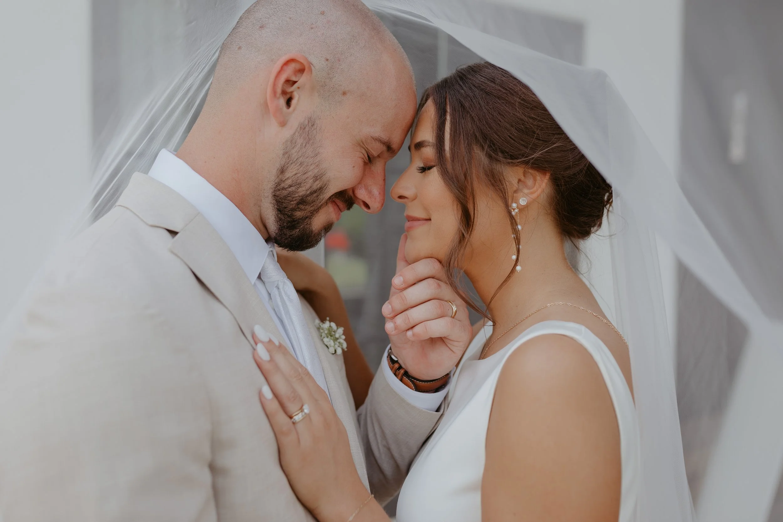 Must-Have Wedding Photography Tips &amp; Shot List