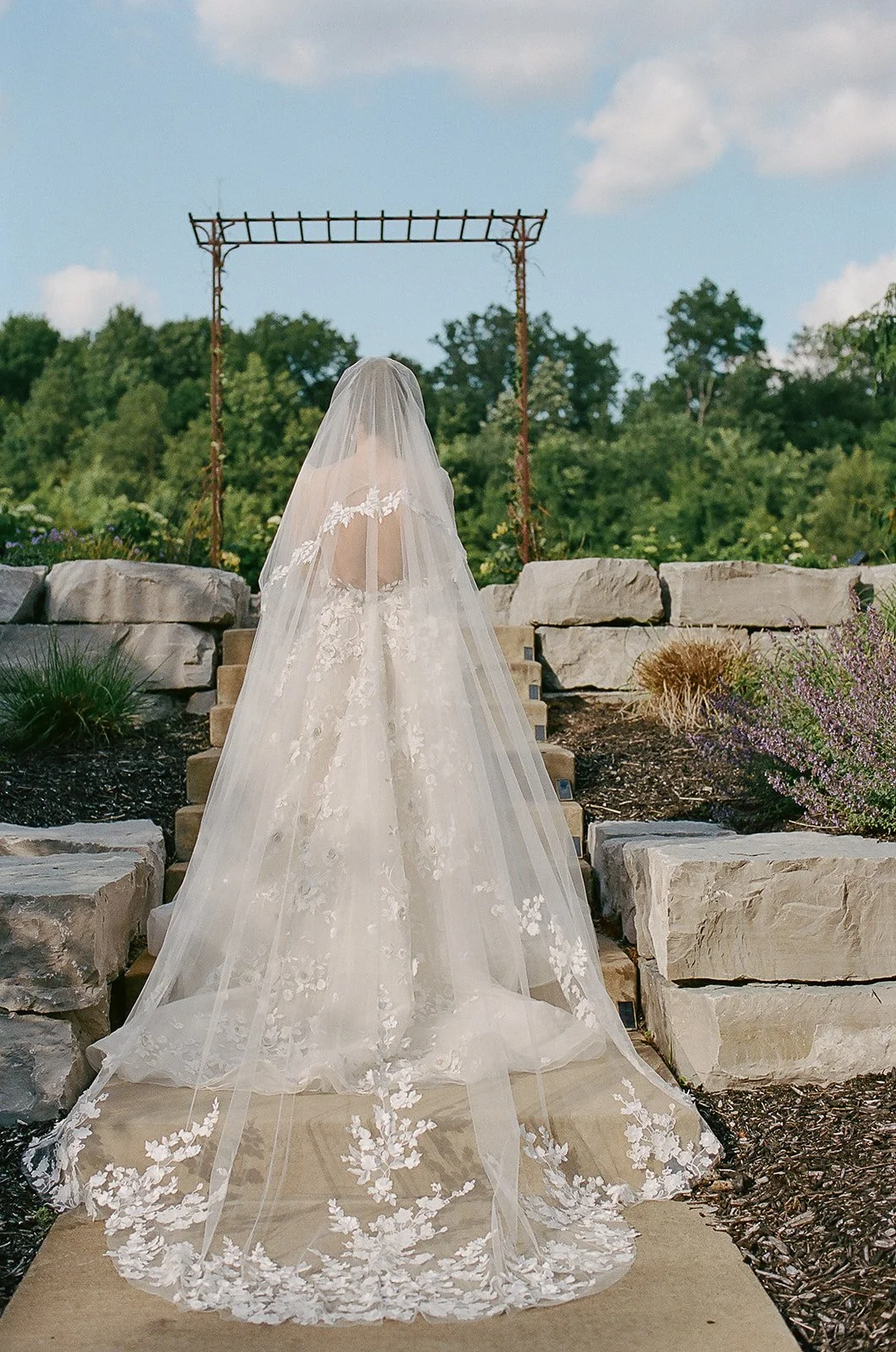 laura-powers-photo-michigan-summer-wedding-film-107_websize.jpg