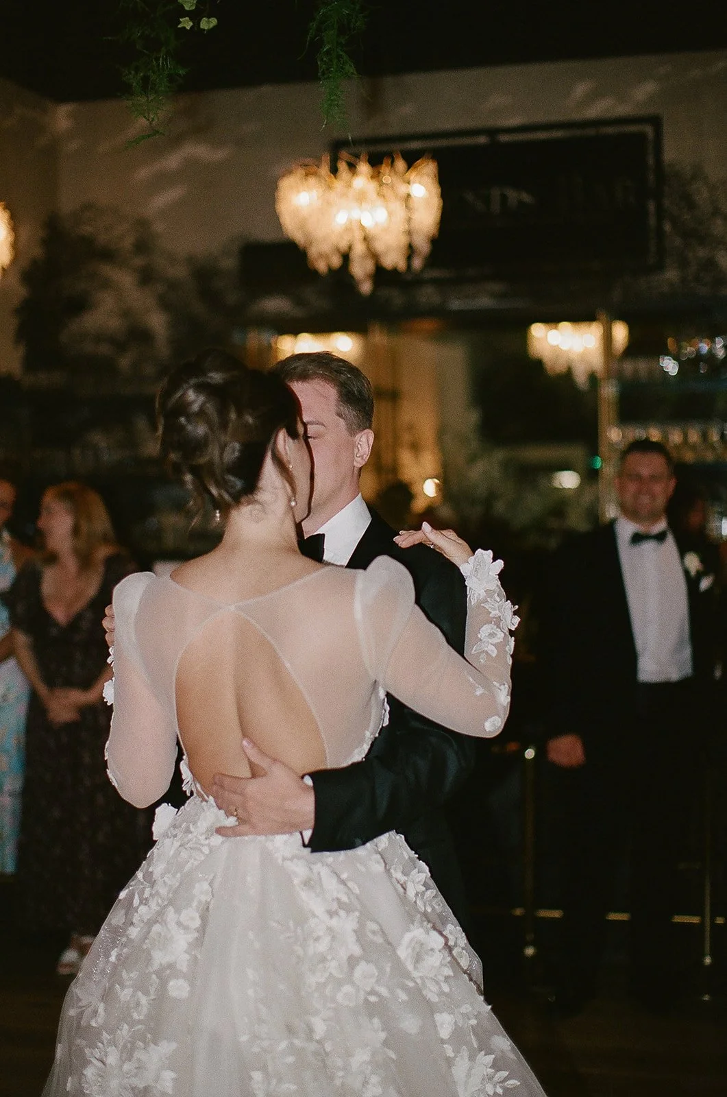 laura-powers-photo-michigan-summer-wedding-film-3_websize.jpg