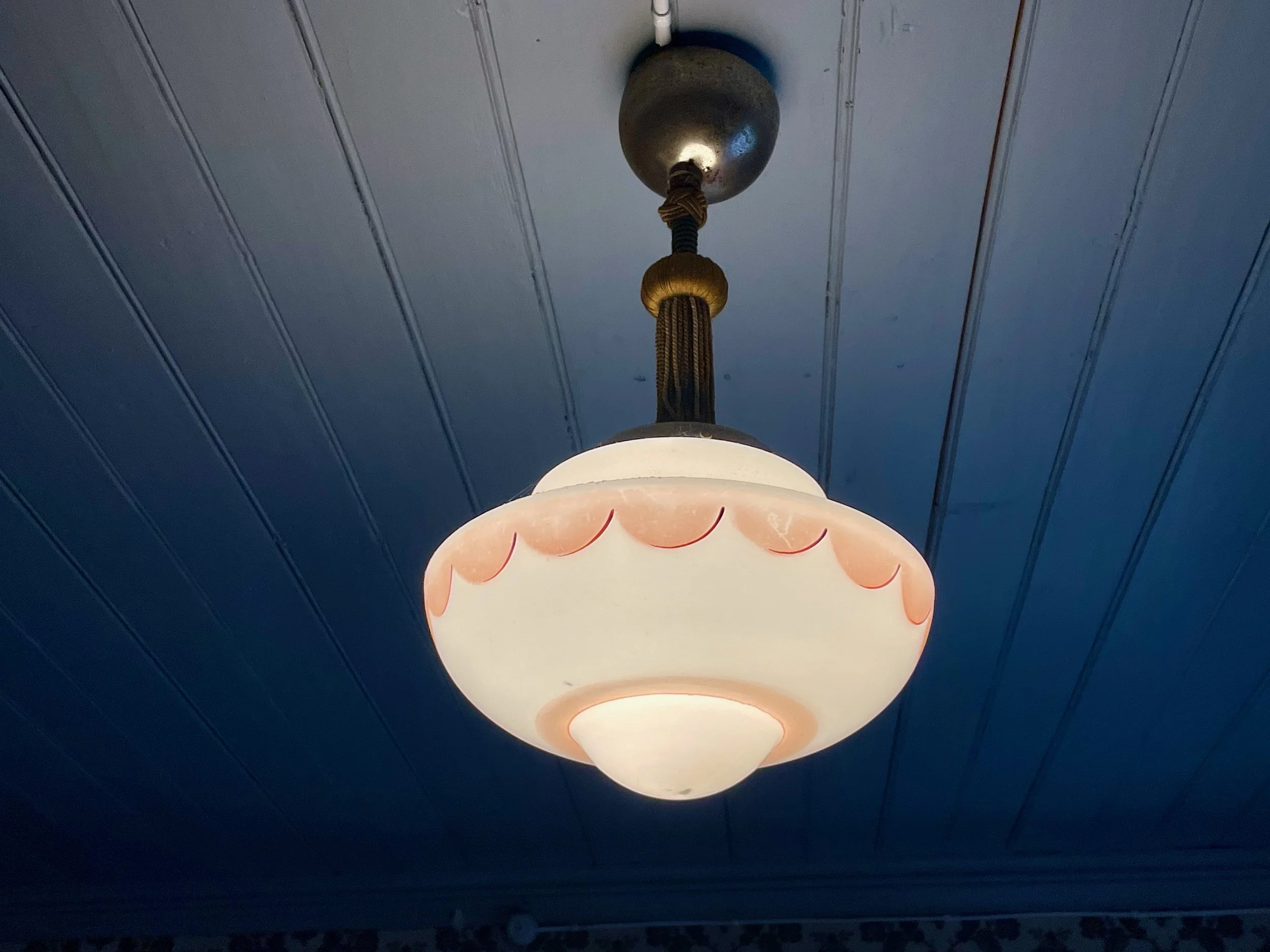 Pendant Lamps – Suspended Light