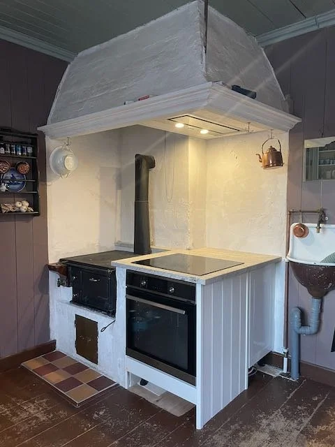 Kitchen old and modern at the same time