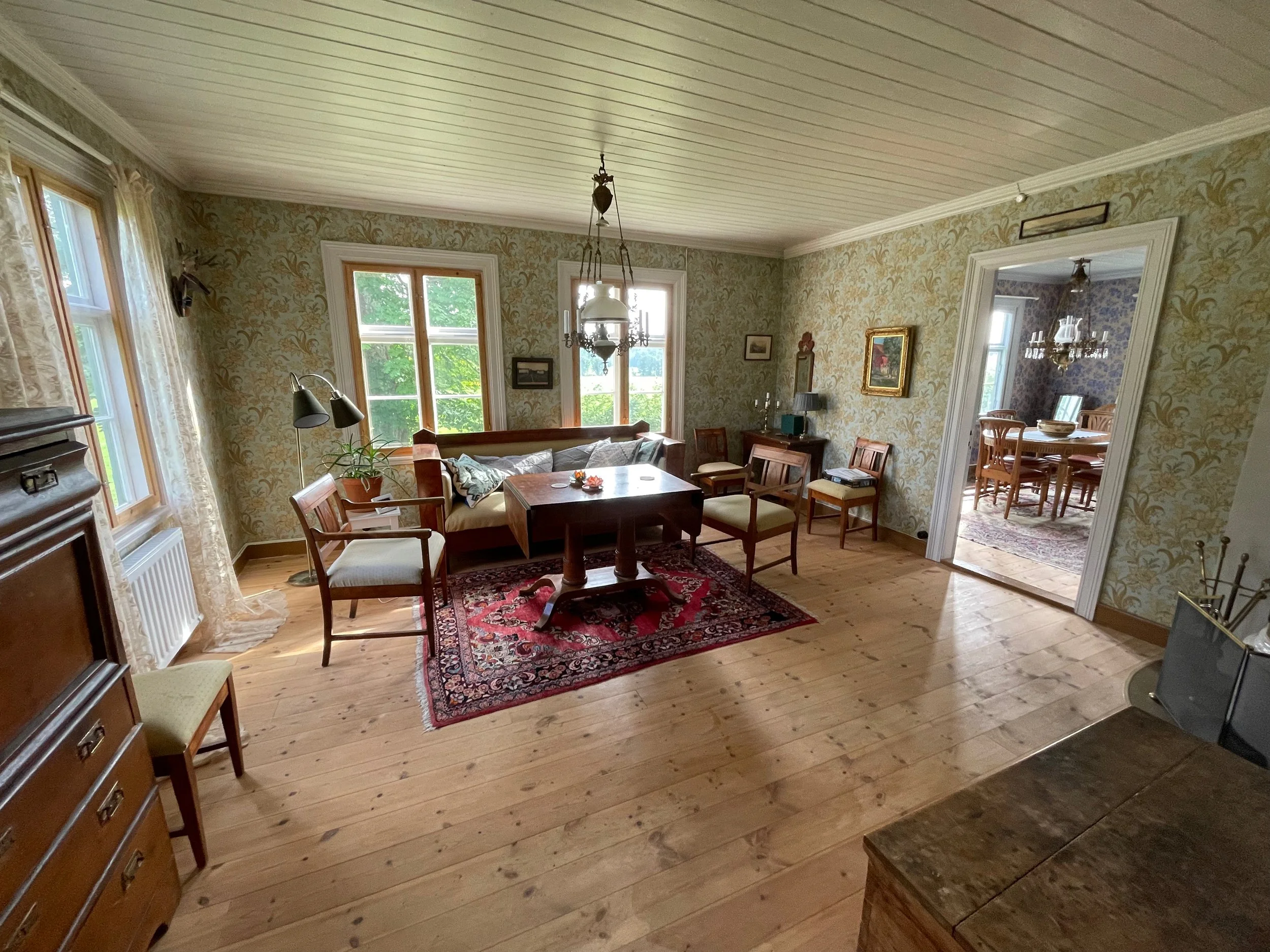 Living room historic setting