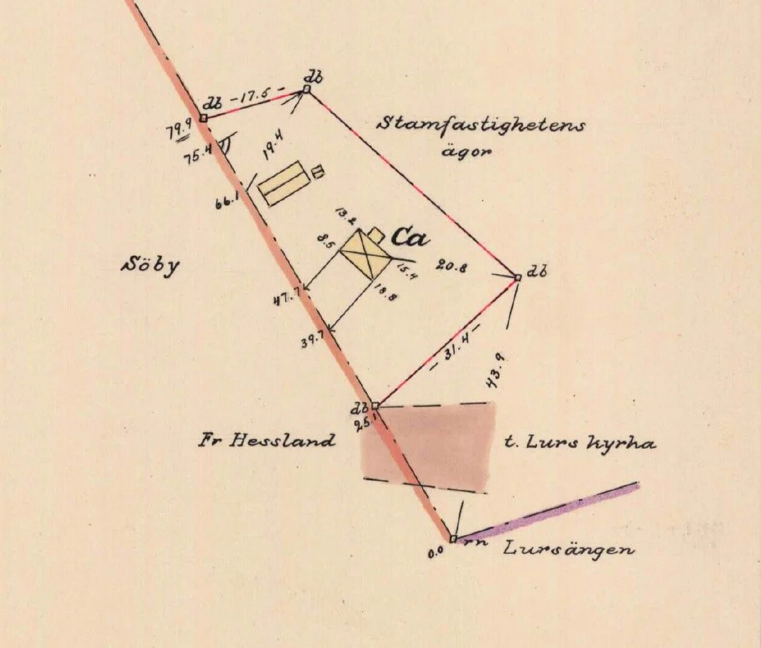 A map or diagram showing measurements and labels in Swedish, with lines, angles, and structures, possibly depicting a plot of land.