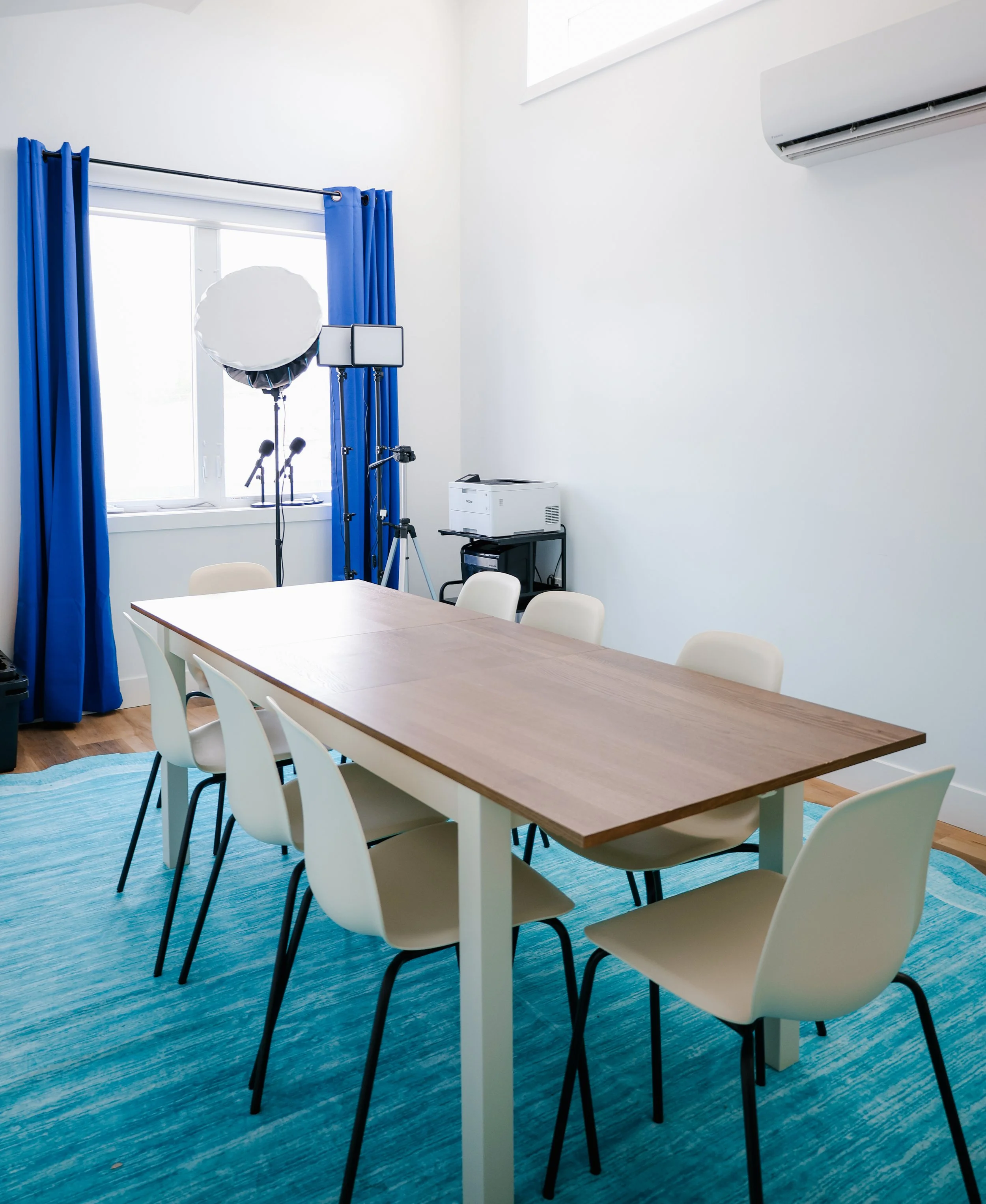 MeetingRoom-4.jpg