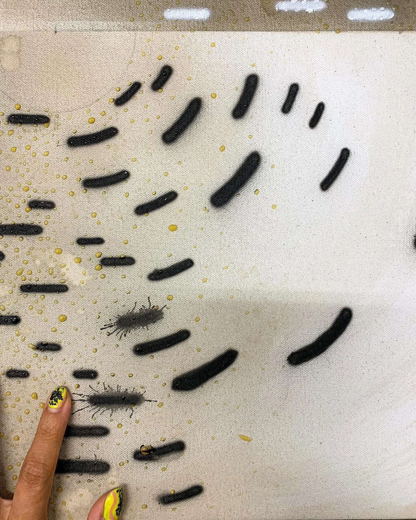 ⁣
⁣
#splatterpaint #painting #balancephilosophy #stressofbalance