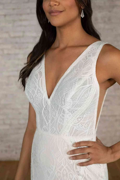 Stella's Bridal | Wedding Dresses in Winnipeg | Grad Dresses in Winnipeg |  Bridal Shops in Winnipeg | Grad Dress Shops in Winnipeg | Stella York  Wedding Dresses in Winnipeg | Plus