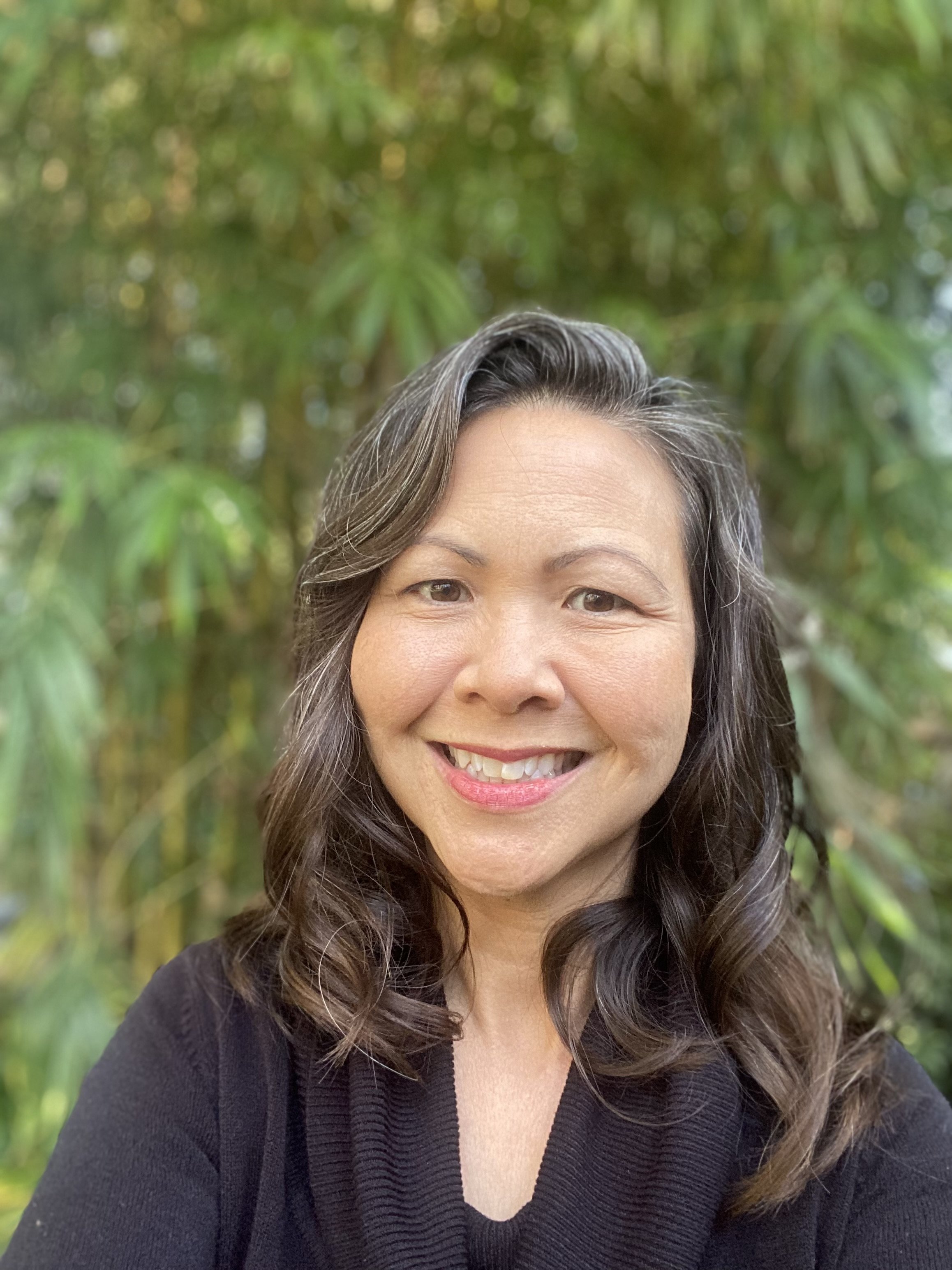 Dorothy Train Headshot.jpeg