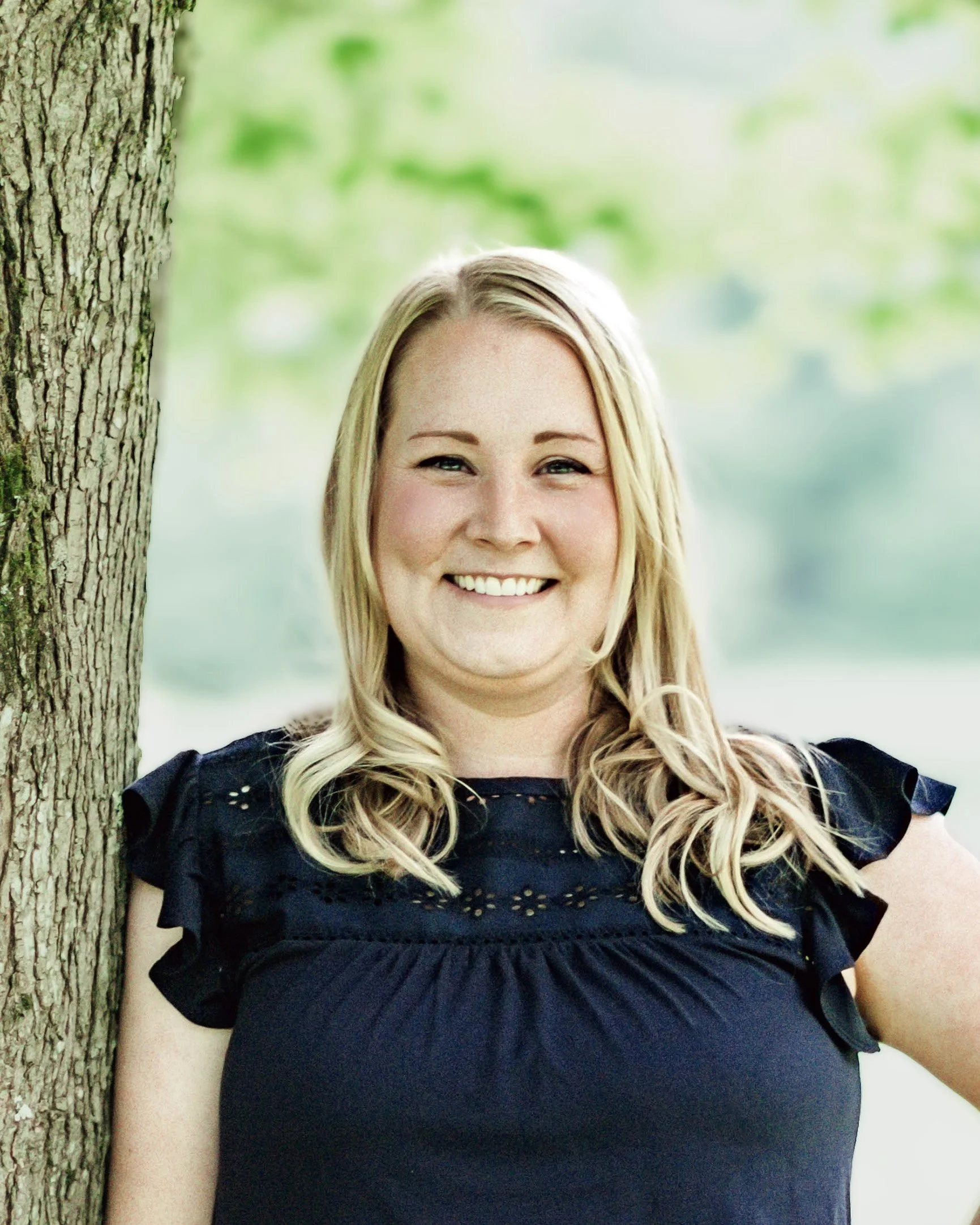 Stephanie Ferragine Headshot.jpeg