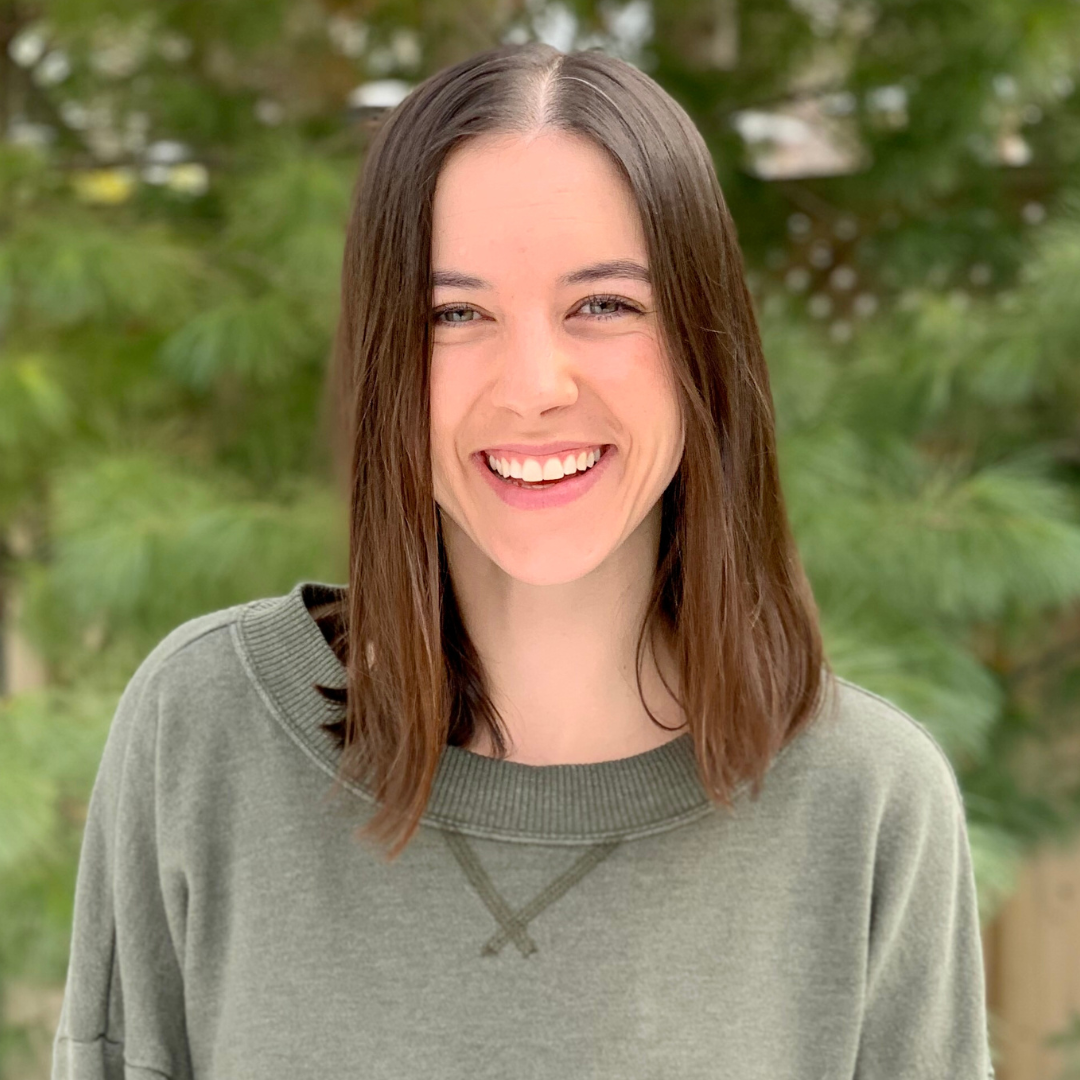 Becky McArthur Headshot.png