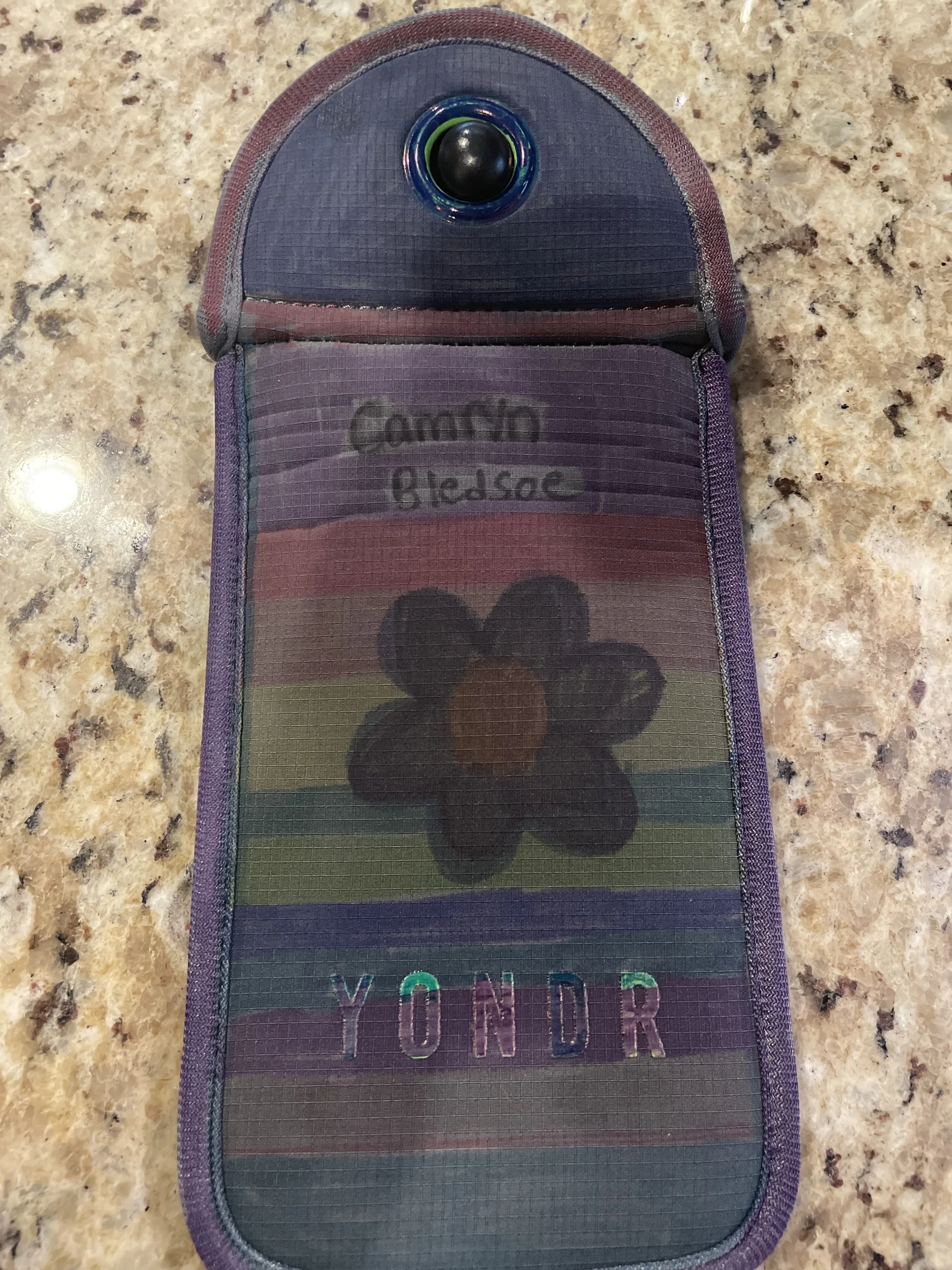 Student Pouch Artwork — Yondr