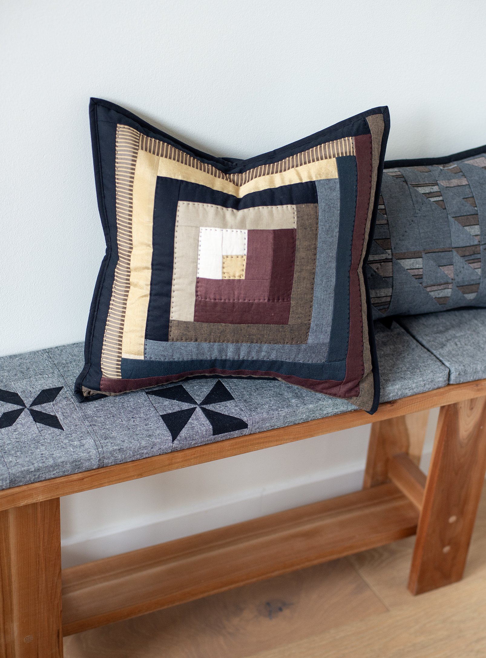 Log Cabin Block Pillow 3.jpg