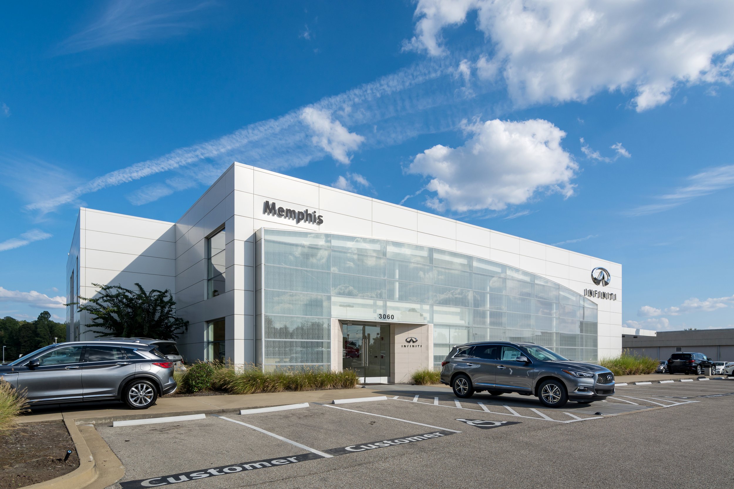 Infiniti of Memphis_2.jpg
