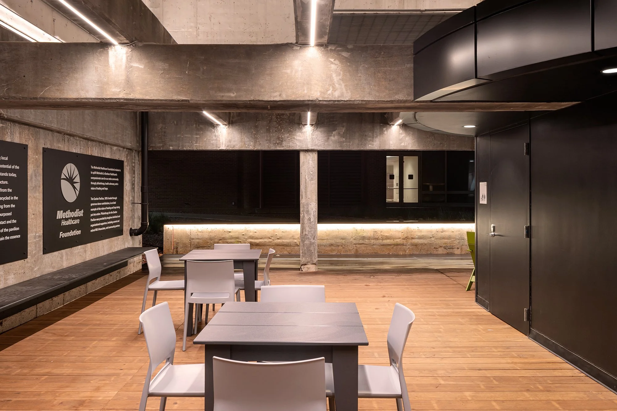 MUH Garden Chapel_night-6.jpg