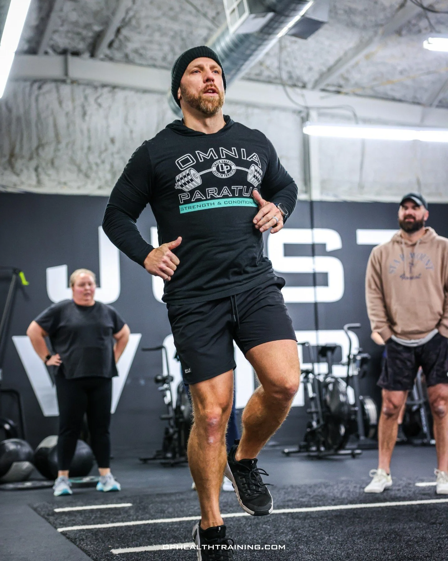 We're just getting started and 2026 is already looking different.

Less guesswork.
More coaching.
Better execution.

Train with purpose.
JUST WORK. 💪🏻 

@james.ayscue
@kfredrick
@coach_rick_plona
@erika.suzanne
@humansilverback

#omniaparatus #omni