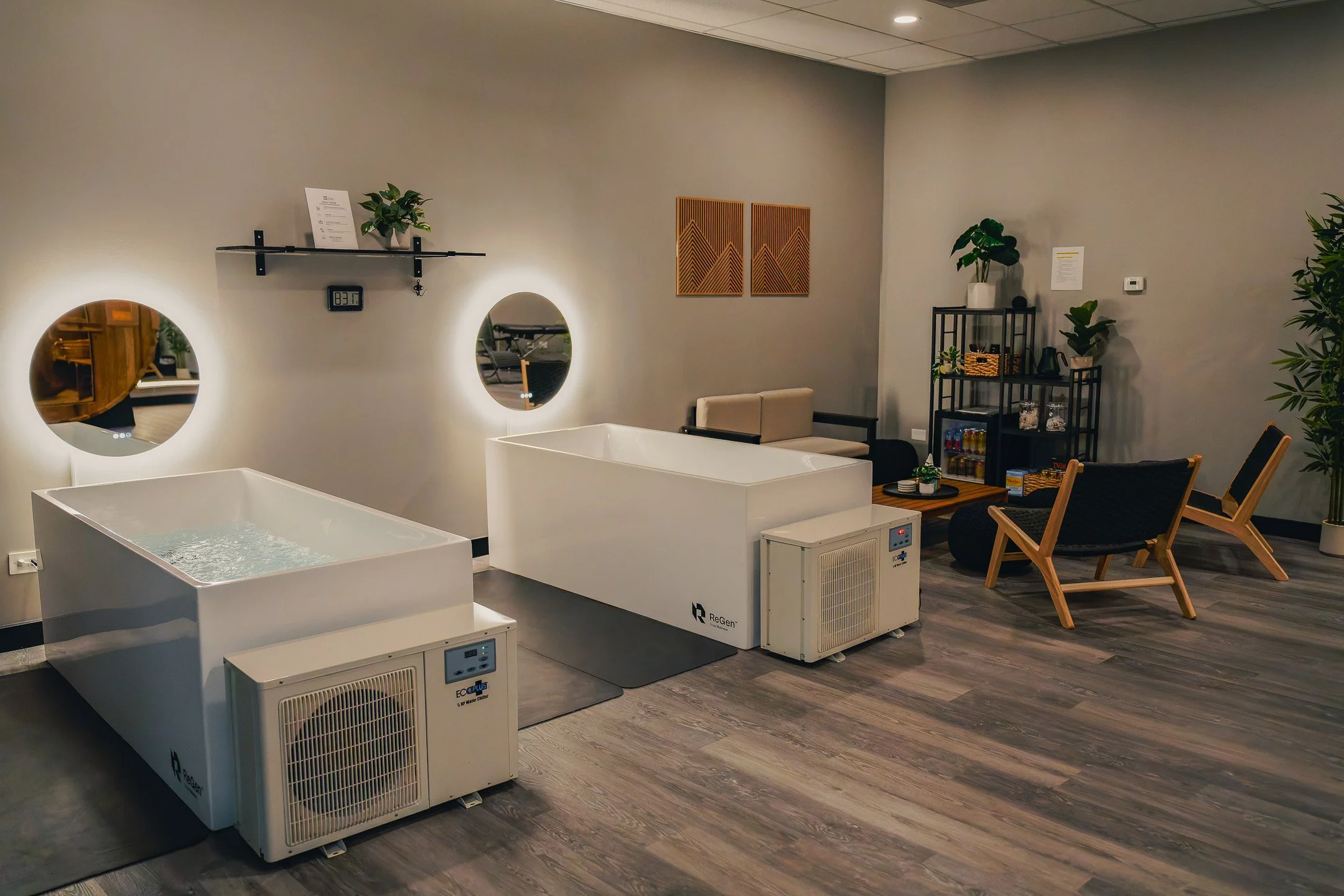 Recovery Lounge Bath and Chairs 2.JPG