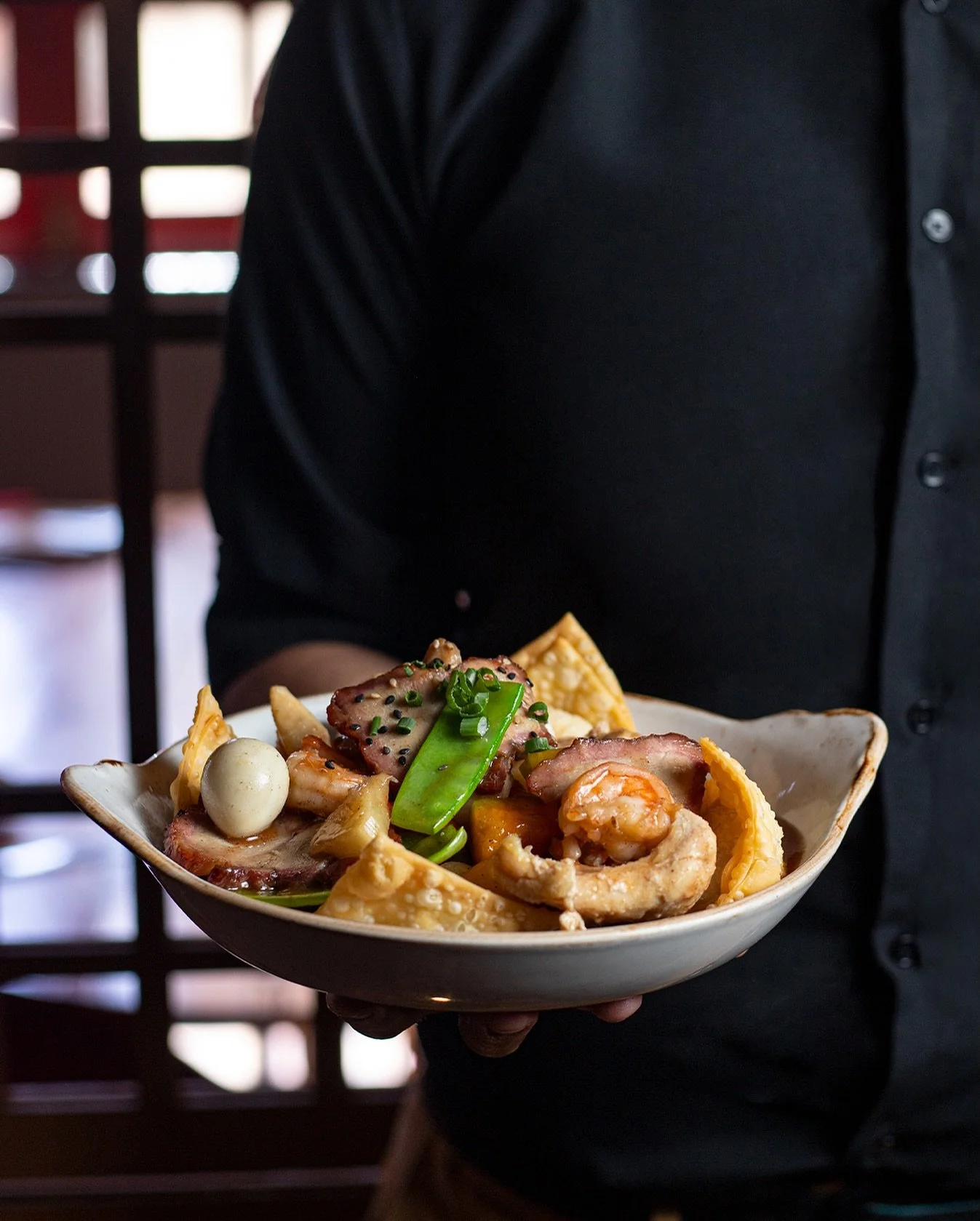 Kan Lu Want&aacute;n, el favorito de siempre. Un cl&aacute;sico que nunca falla 🔥🥢

 ⛩️ V&iacute;sitanos en:
N&uacute;&ntilde;ez de Balboa 737, Miraflores
Mariscal La Mar 901, Miraflores
El Polo 765, Surco

#KIONperuvianchinese
#ComoNuncaAntes