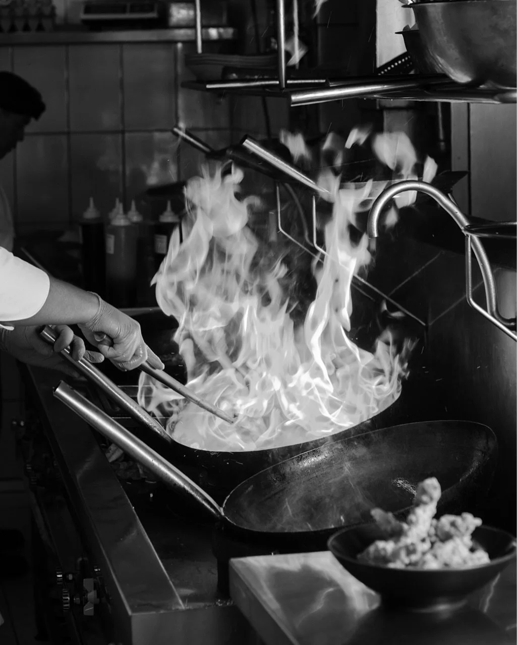 Diez a&ntilde;os despu&eacute;s, el fuego de KION sigue encendido 🔥
Entre esfuerzo, pasi&oacute;n y sabor, seguimos cocinando la fusi&oacute;n que nos hizo &uacute;nicos 🫶🏻

#10A&ntilde;osKION