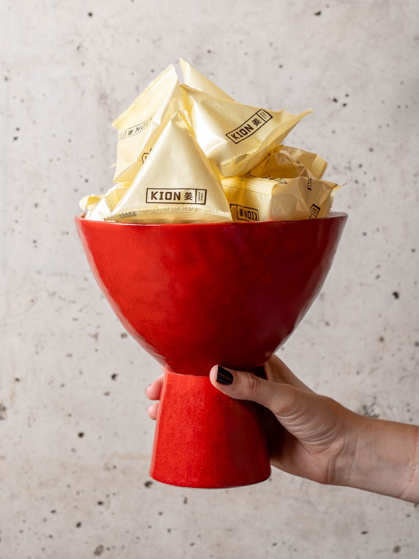 El mensaje de hoy dice&hellip; 🥠
Pide algo para compartir, disfruta en KION y abre tu galleta. El resto lo decide la suerte 😌✨

Te esperamos en:
N&uacute;&ntilde;ez de Balboa 737, Miraflores
Mariscal La Mar 901, Miraflores
El Polo 765, Santiago de 