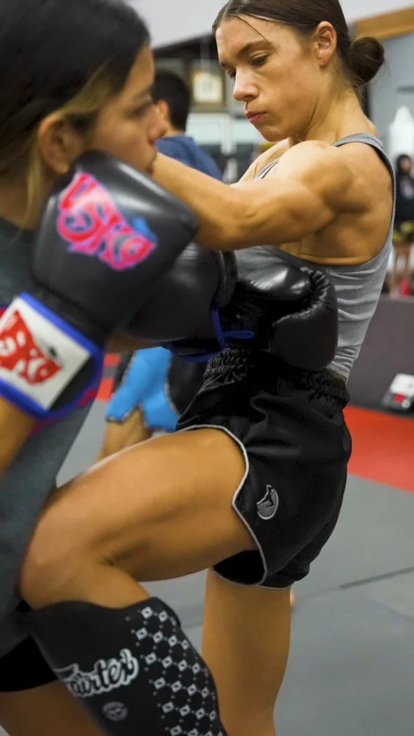 ADULT FITNESS KICKBOXING