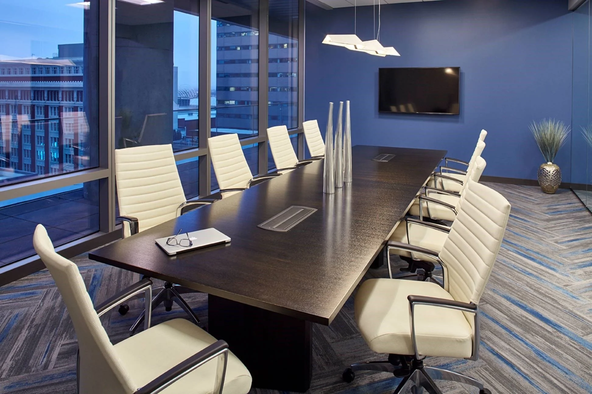 1401 Conf Rm.jpg