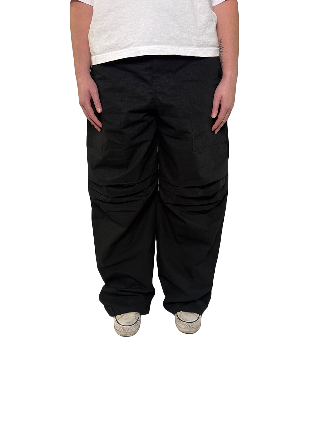 Knee pleated on body front.png