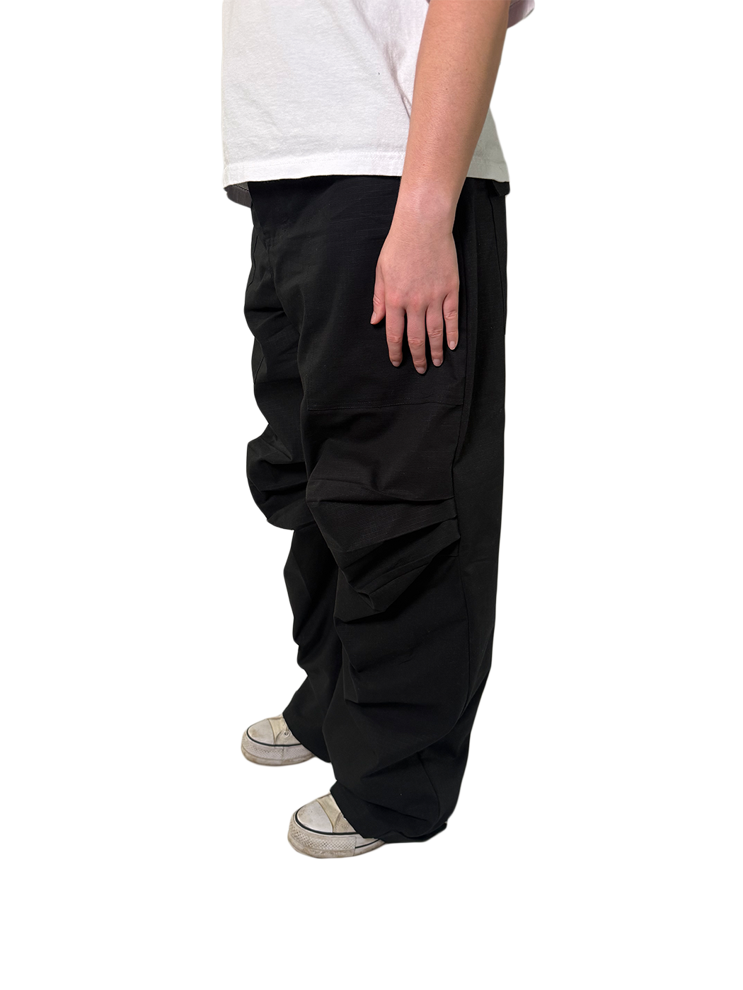 Knee pleated side on body.png