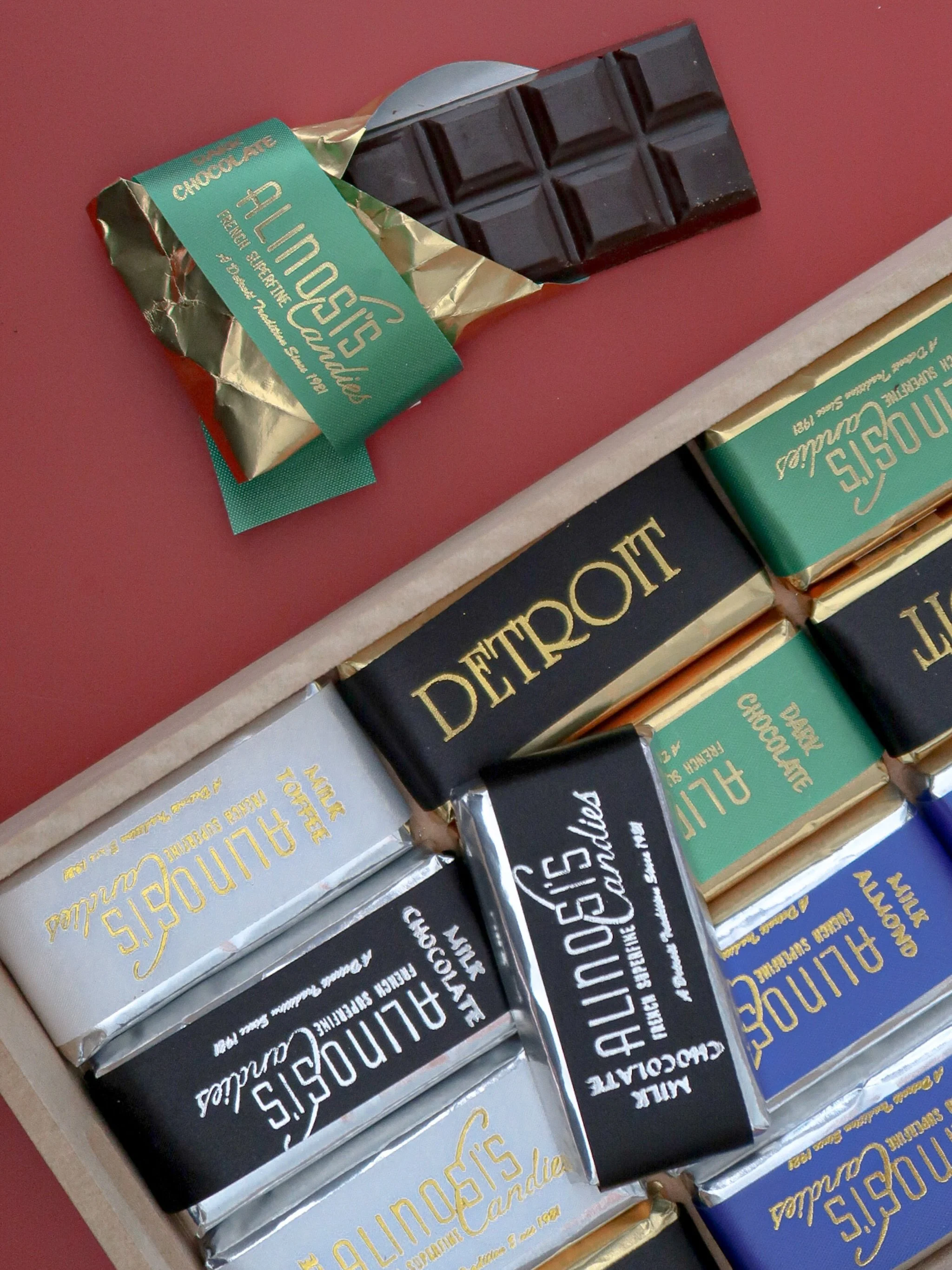 Since 1921, Alinosi&rsquo;s has been bringing sweetness to the world. 🍫

Our chocolate bars are handcrafted with premium ingredients, wrapped the traditional way, and made to deliver the rich, classic flavor that has made Alinosi&rsquo;s a local fav