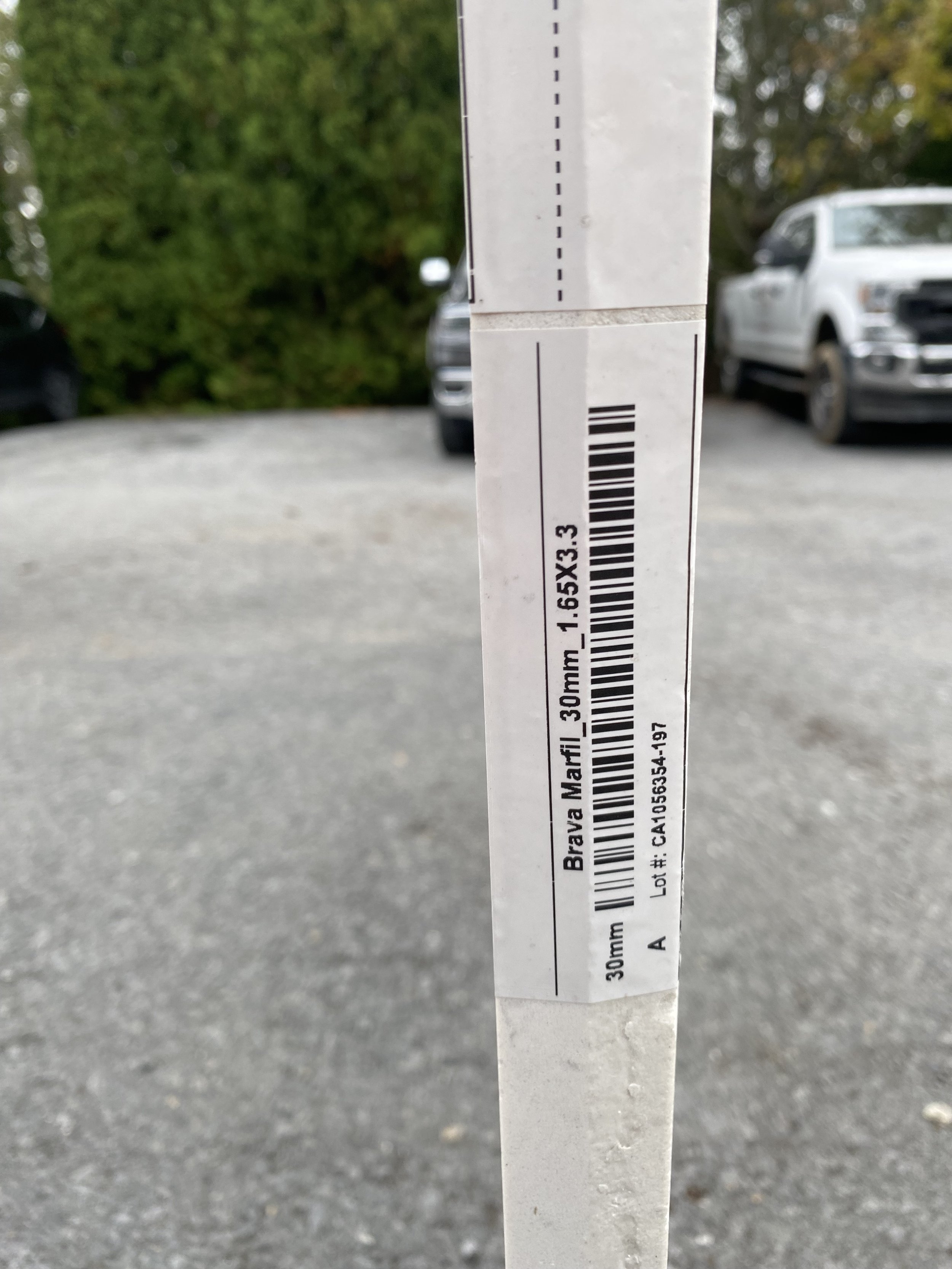 Brava Marfil Quartz Bar-code