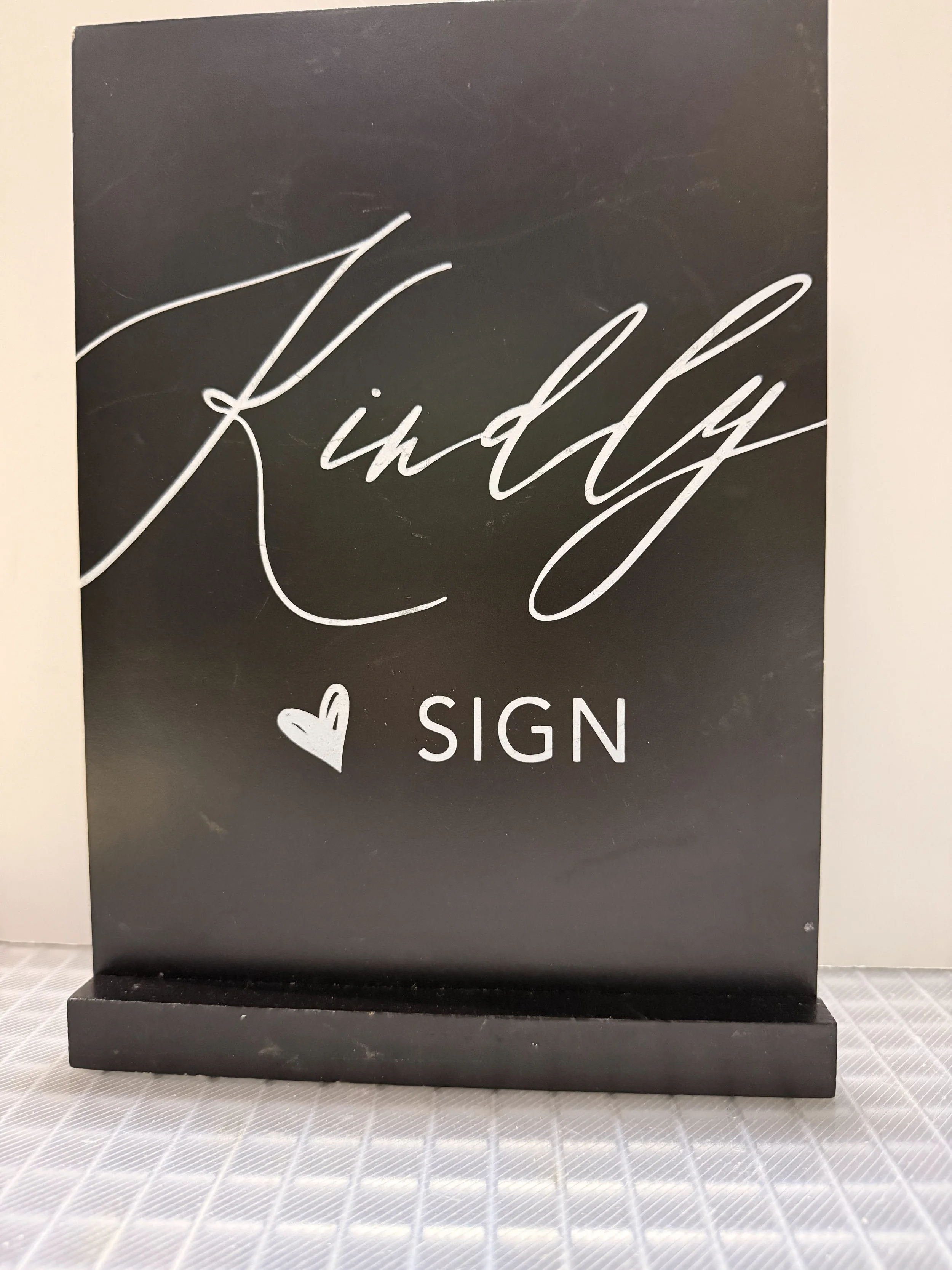 Kindly Sign Black