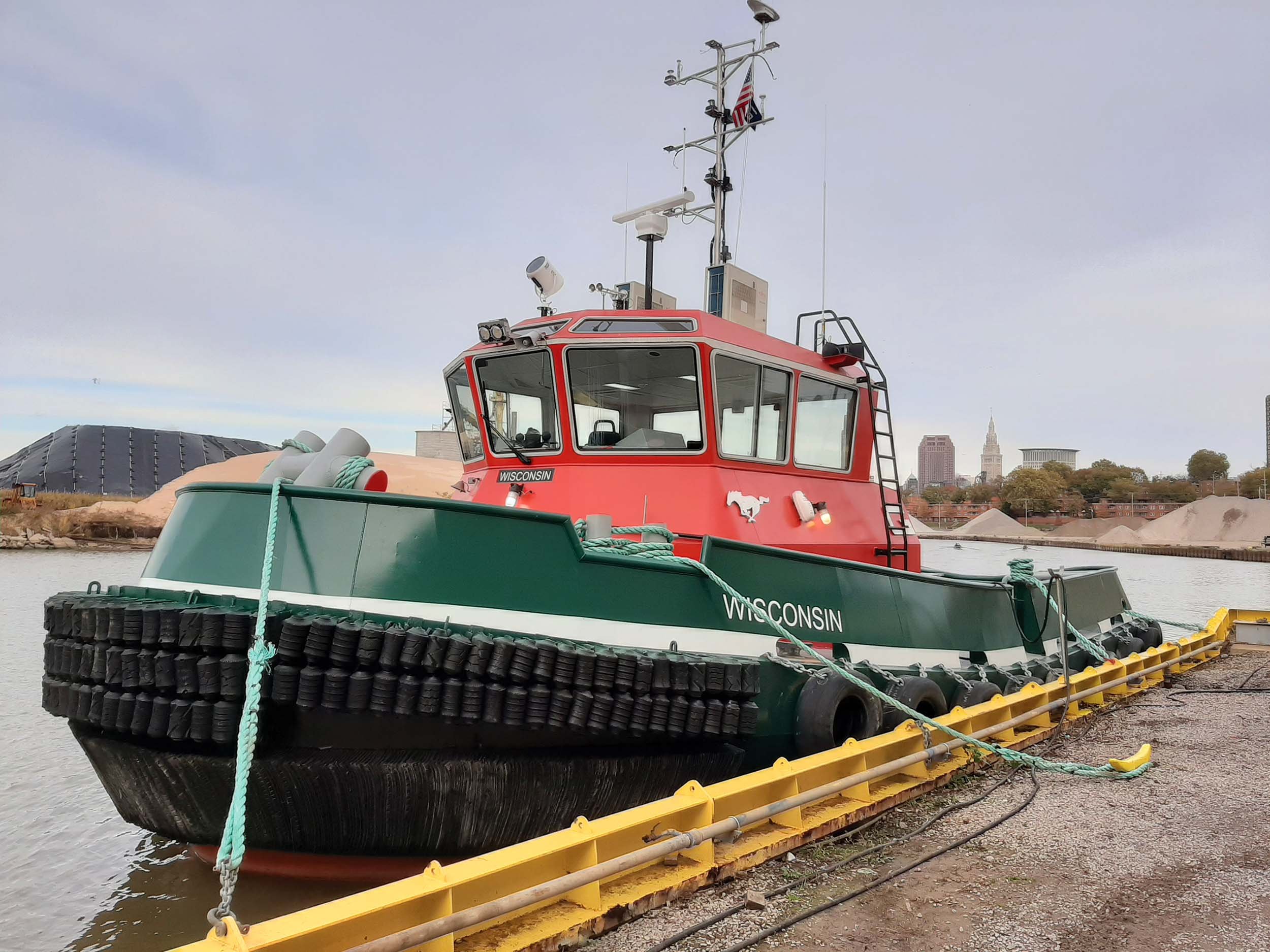 Tug-Wisconsin.jpg