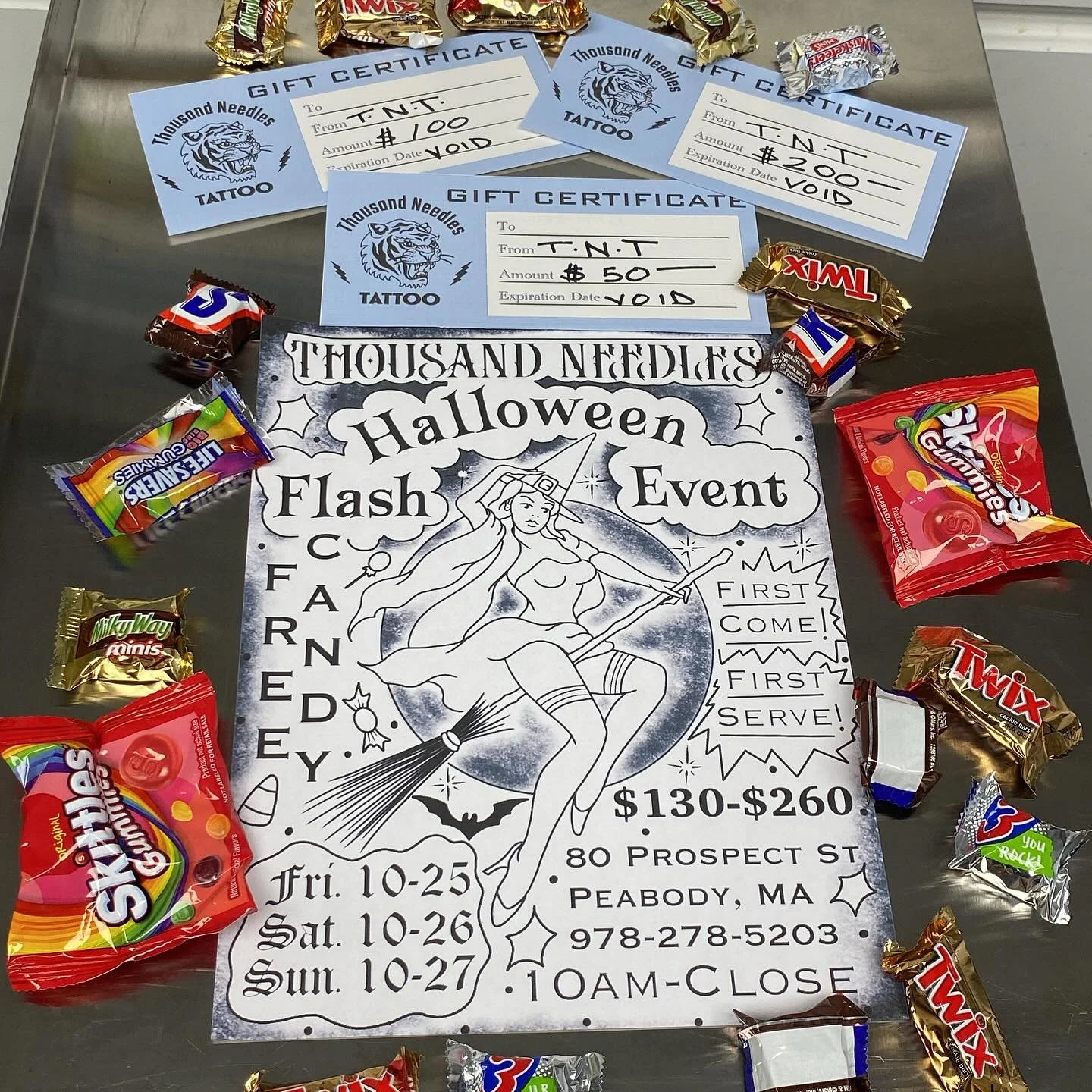 THIS WEEKEND! Stop by our Halloween flash event! We decided to try something new! 🎟️👇🏻👇🏻👇🏻🎟️

Every person who gets tattooed through out the weekend gets automatically entered into a raffle for a gift certificate to Thousand Needles Tattoo! T