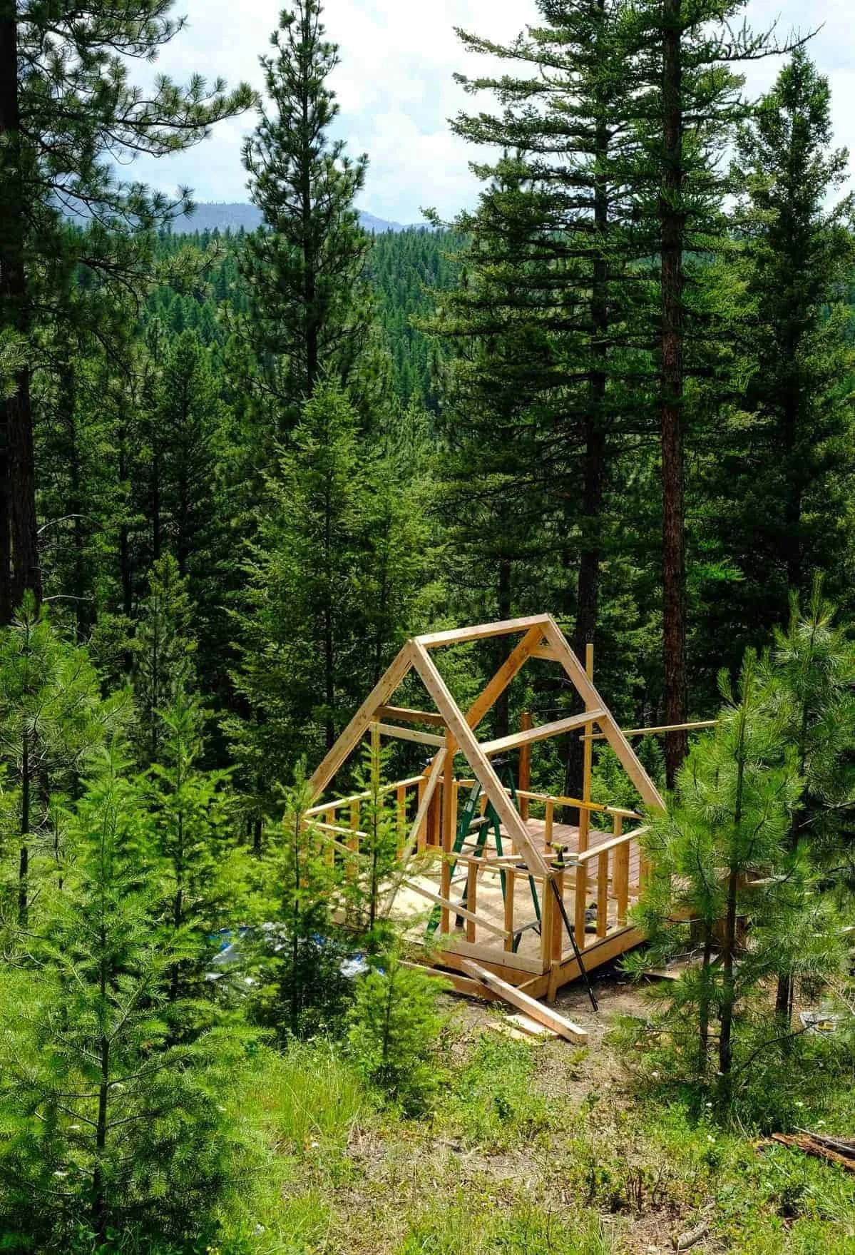 Building+The+Hohnstead+Glamping+Cabins+5_compressed.jpg