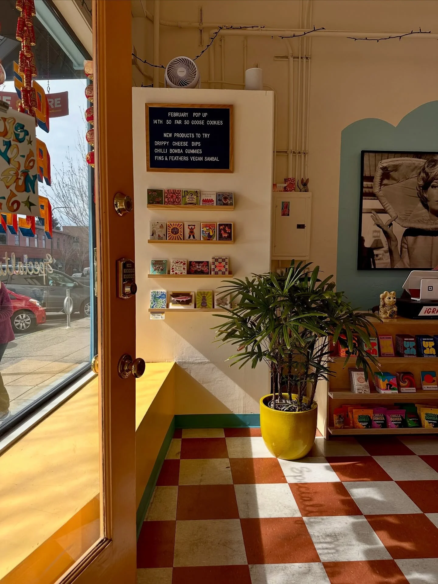 It&rsquo;s a beautiful day to come and say hi to us ☺️